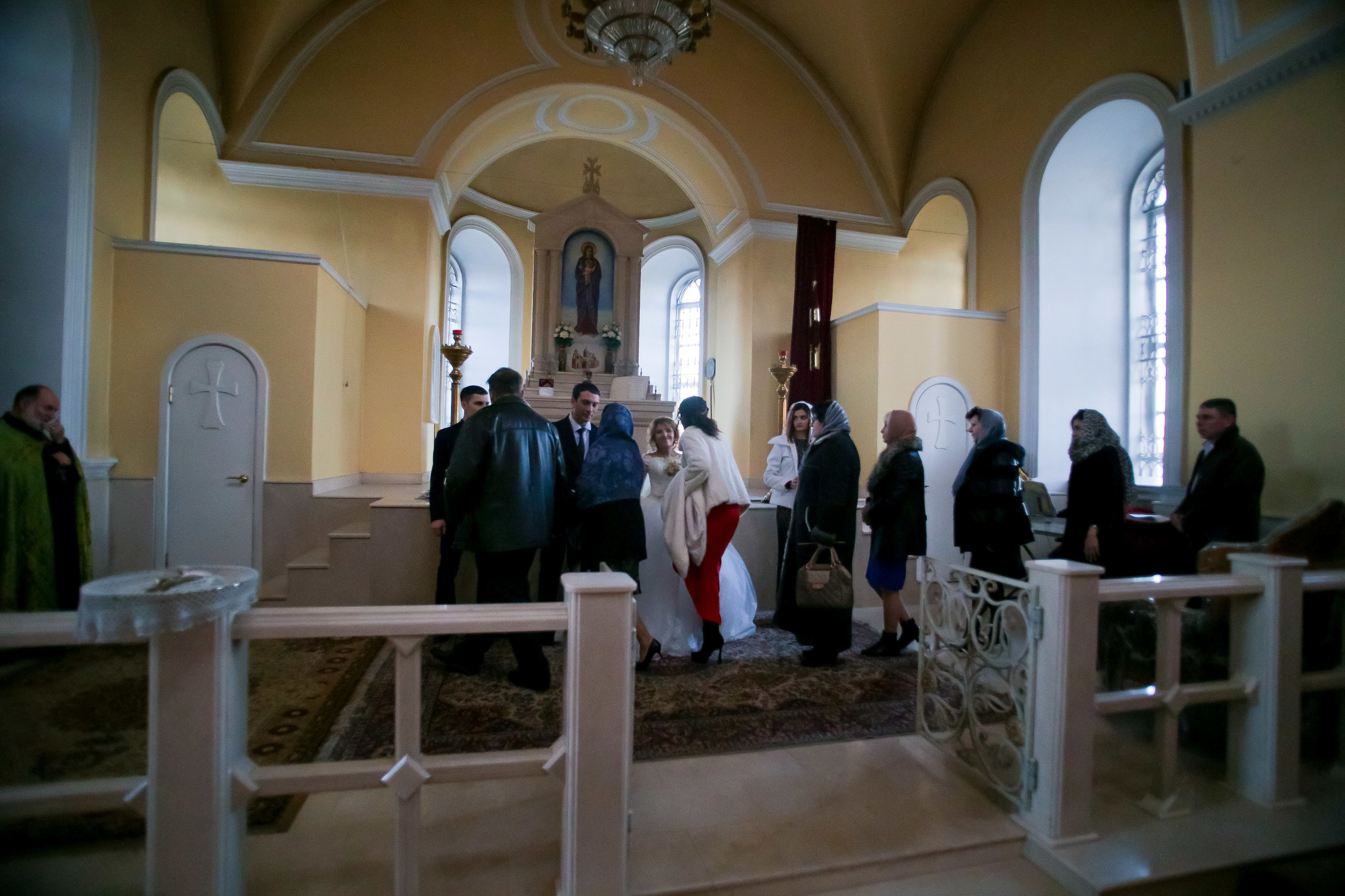 Фотограф церковных обрядов в Ростове-на-Дону. Профессиональная фото и. Максим Матвийченко и Виктория Басова профессионалы своего дела