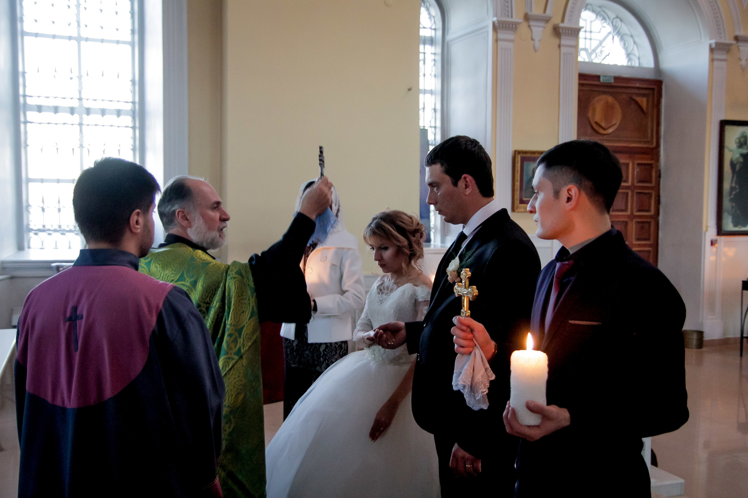 Фотограф церковных обрядов в Ростове-на-Дону. Профессиональная фото и. Максим Матвийченко и Виктория Басова профессионалы своего дела