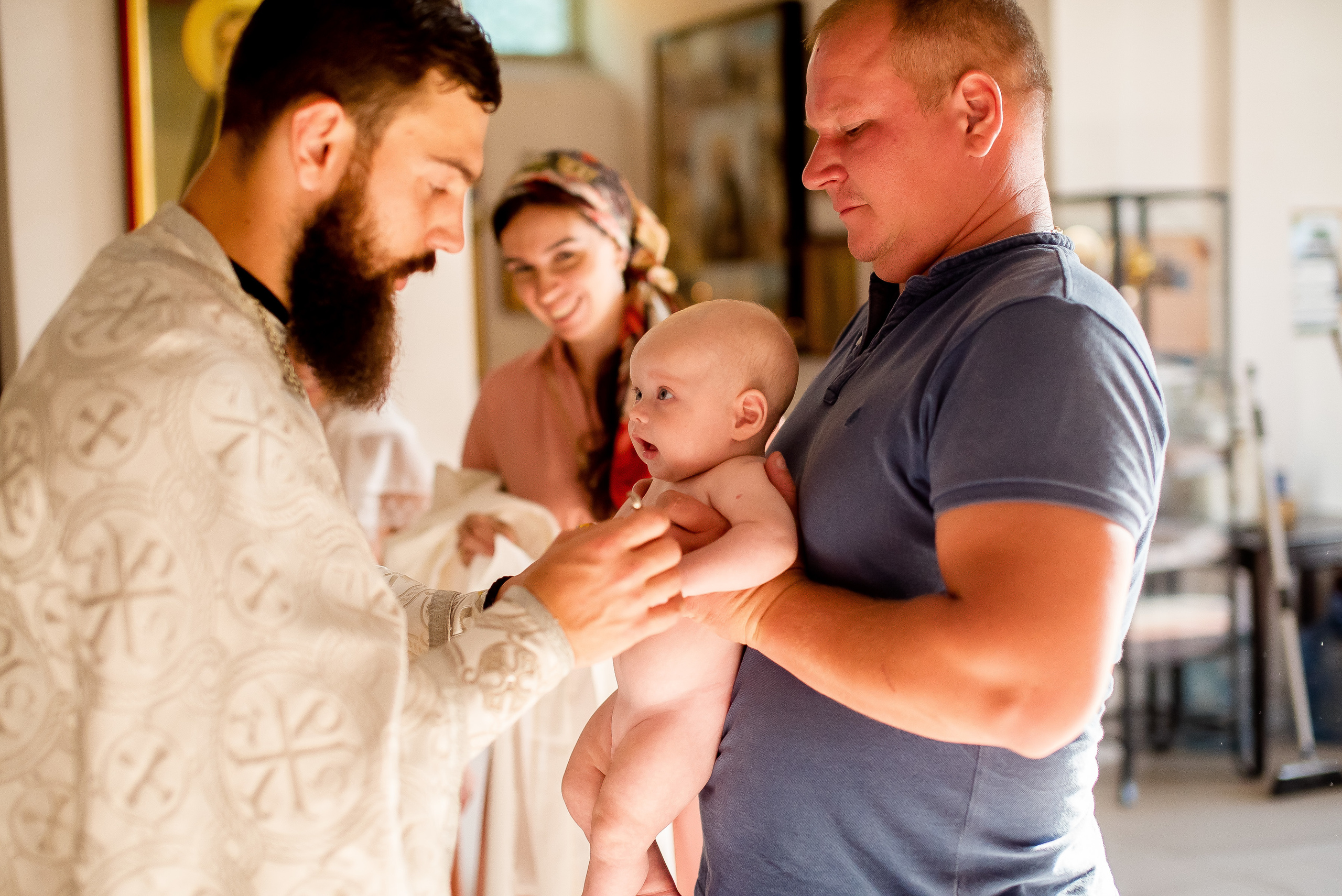 Фотограф церковных обрядов в Ростове-на-Дону. Профессиональная фото и. Максим Матвийченко и Виктория Басова профессионалы своего дела