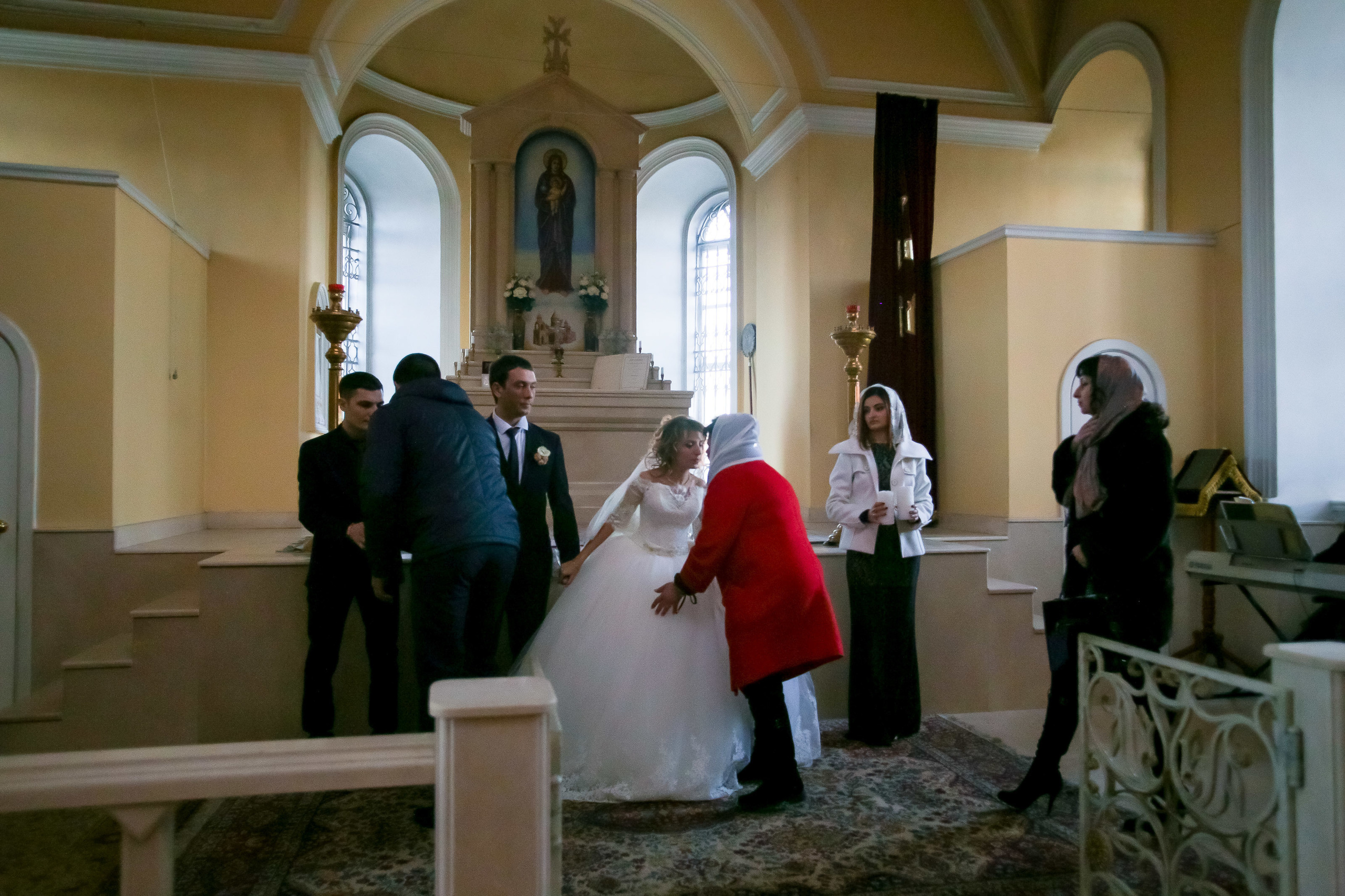 Фотограф церковных обрядов в Ростове-на-Дону. Профессиональная фото и. Максим Матвийченко и Виктория Басова профессионалы своего дела