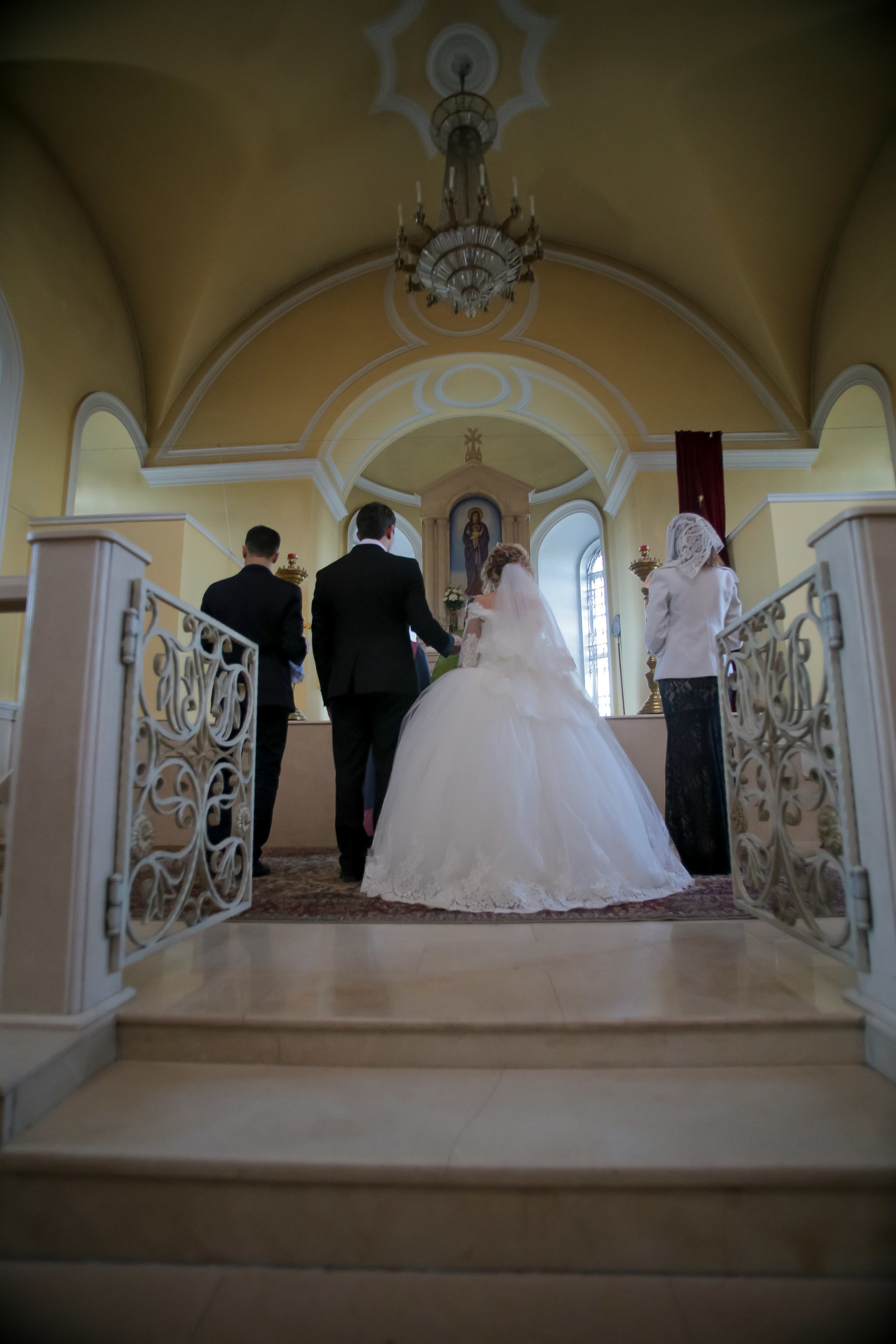 Фотограф церковных обрядов в Ростове-на-Дону. Профессиональная фото и. Максим Матвийченко и Виктория Басова профессионалы своего дела