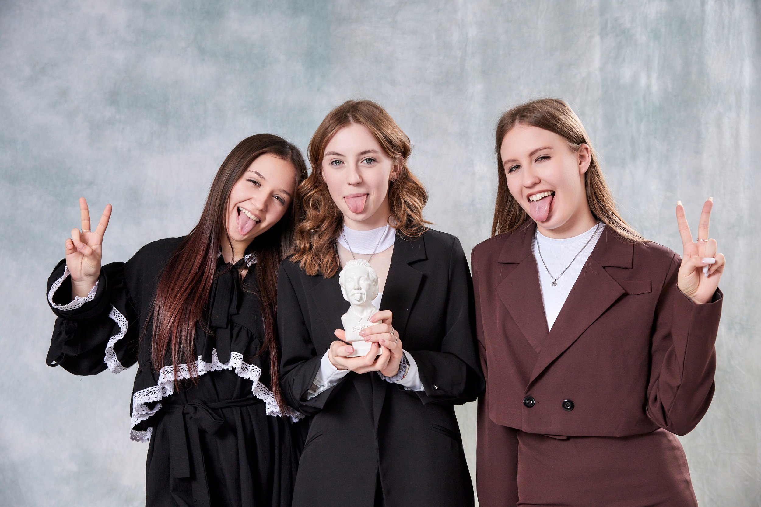 ШКОЛА. ФОН. Фотограф Татаринов Андрей (Донецк / Макеевка)