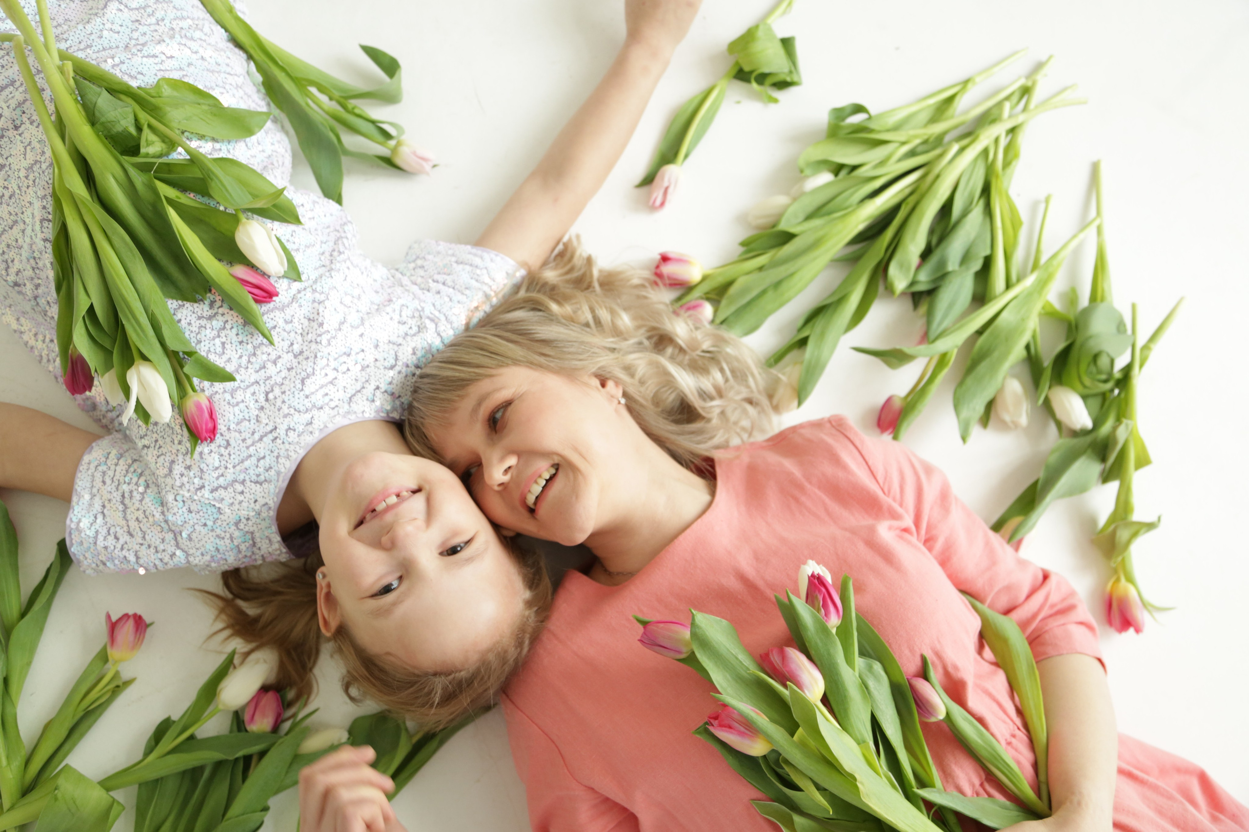Аня и Эмилия. Визуал для социальных сетей в Москве и Подольске. Фототерапия