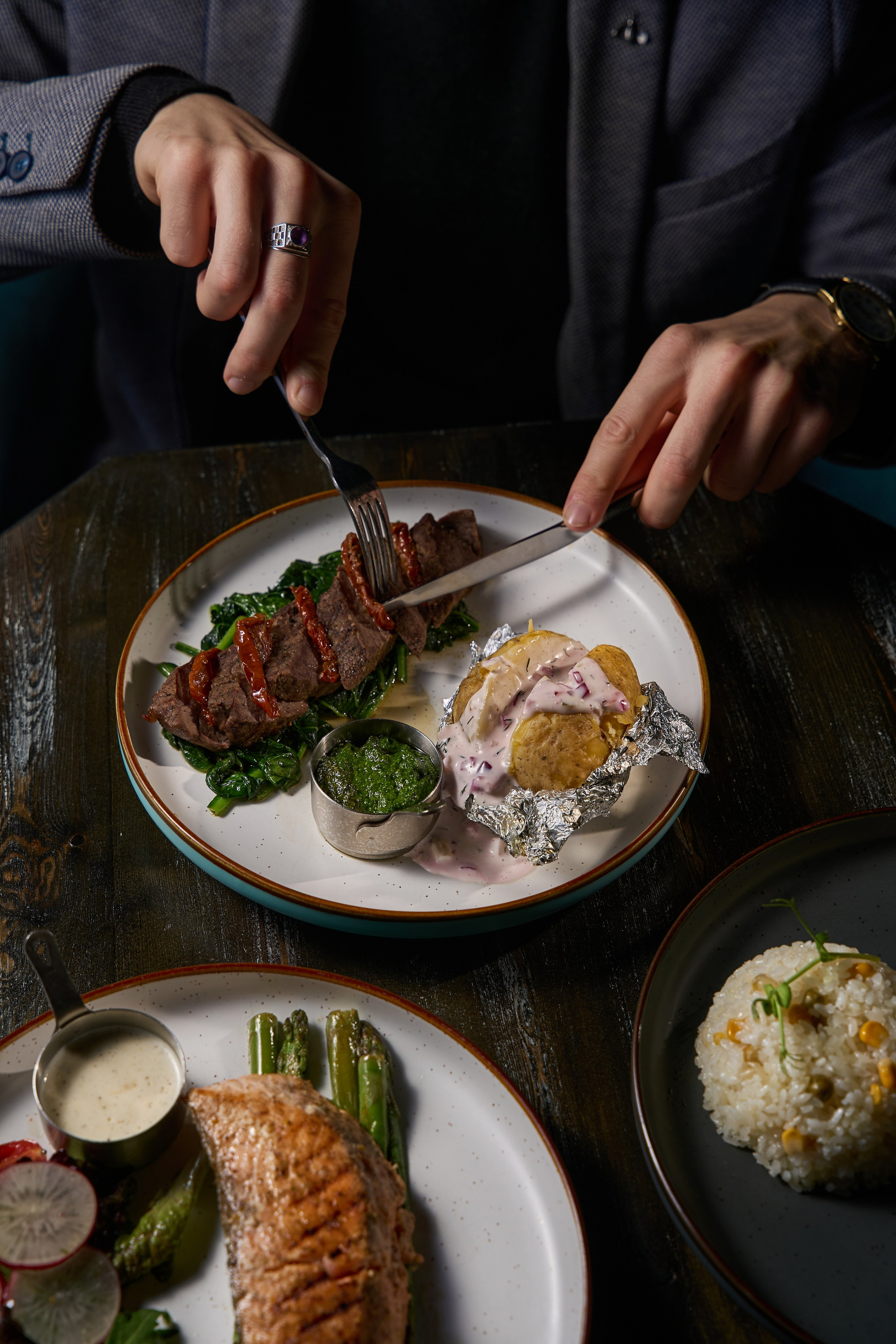 TOOMAN. Портретный фотограф в Павлодаре Руслан Насыров