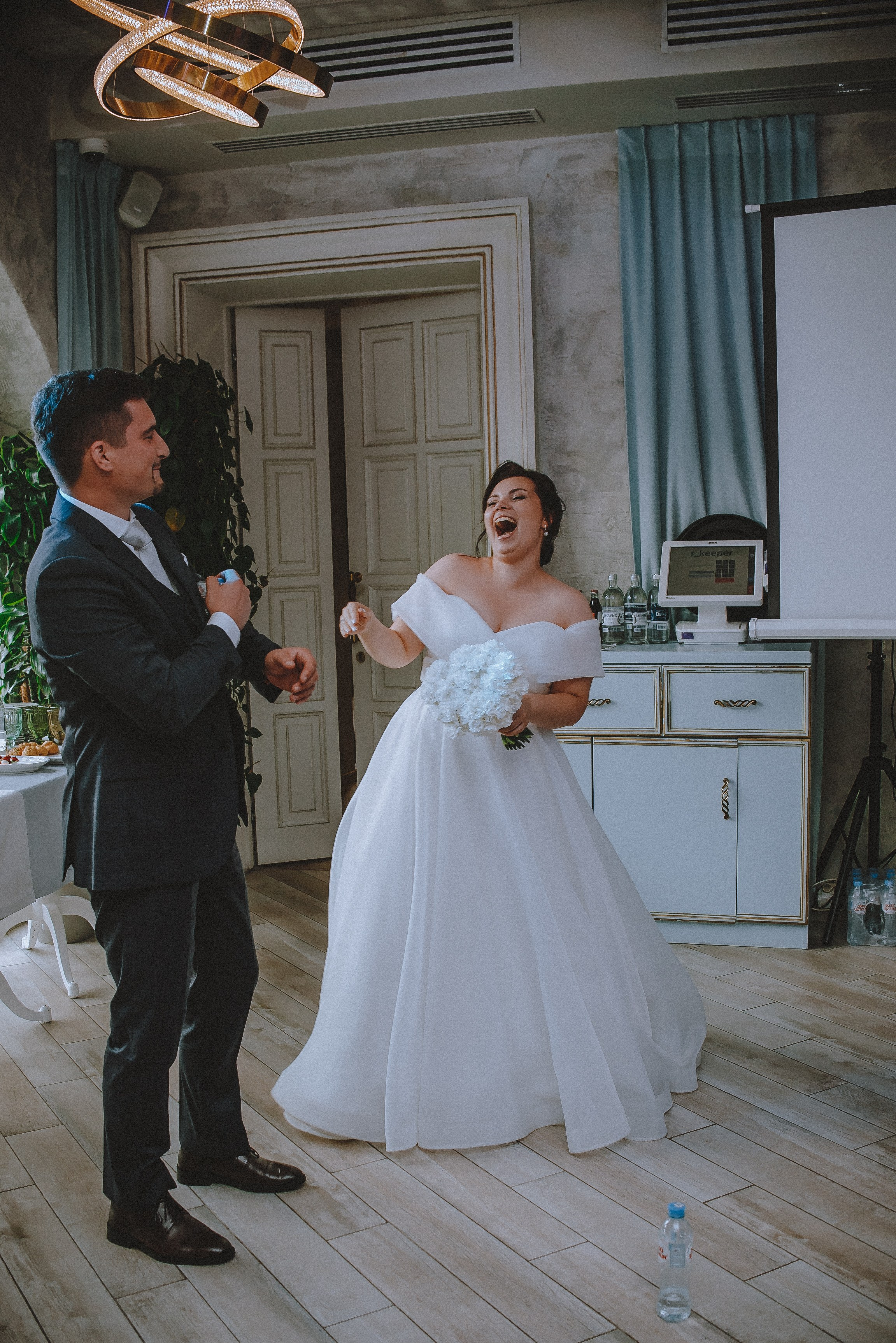 Love.com: Главная страница нашего счастья. Свадебный и семейный фотограф в Москве Сажина Кристина КиМ. Свадебный оператор в Москве Сажин Максим