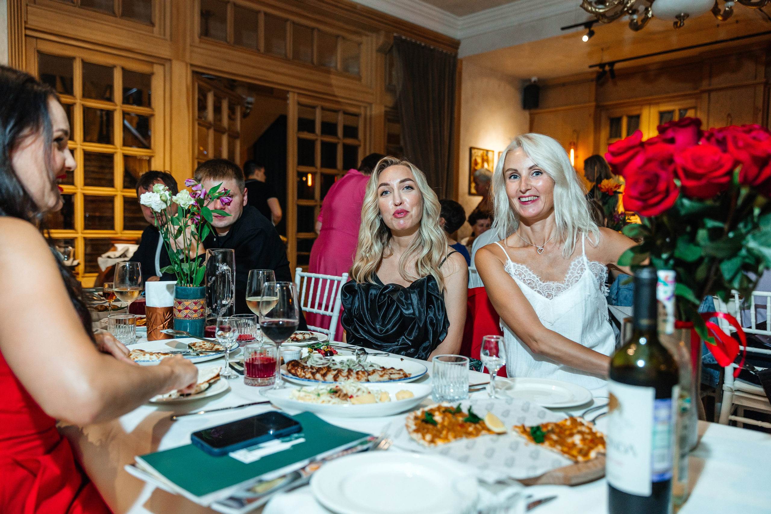 Фотосъёмка Дня Рождения Ксении в ресторане «Мечты». Александр Оношкин. Свадебный фотограф в Екатеринбурге