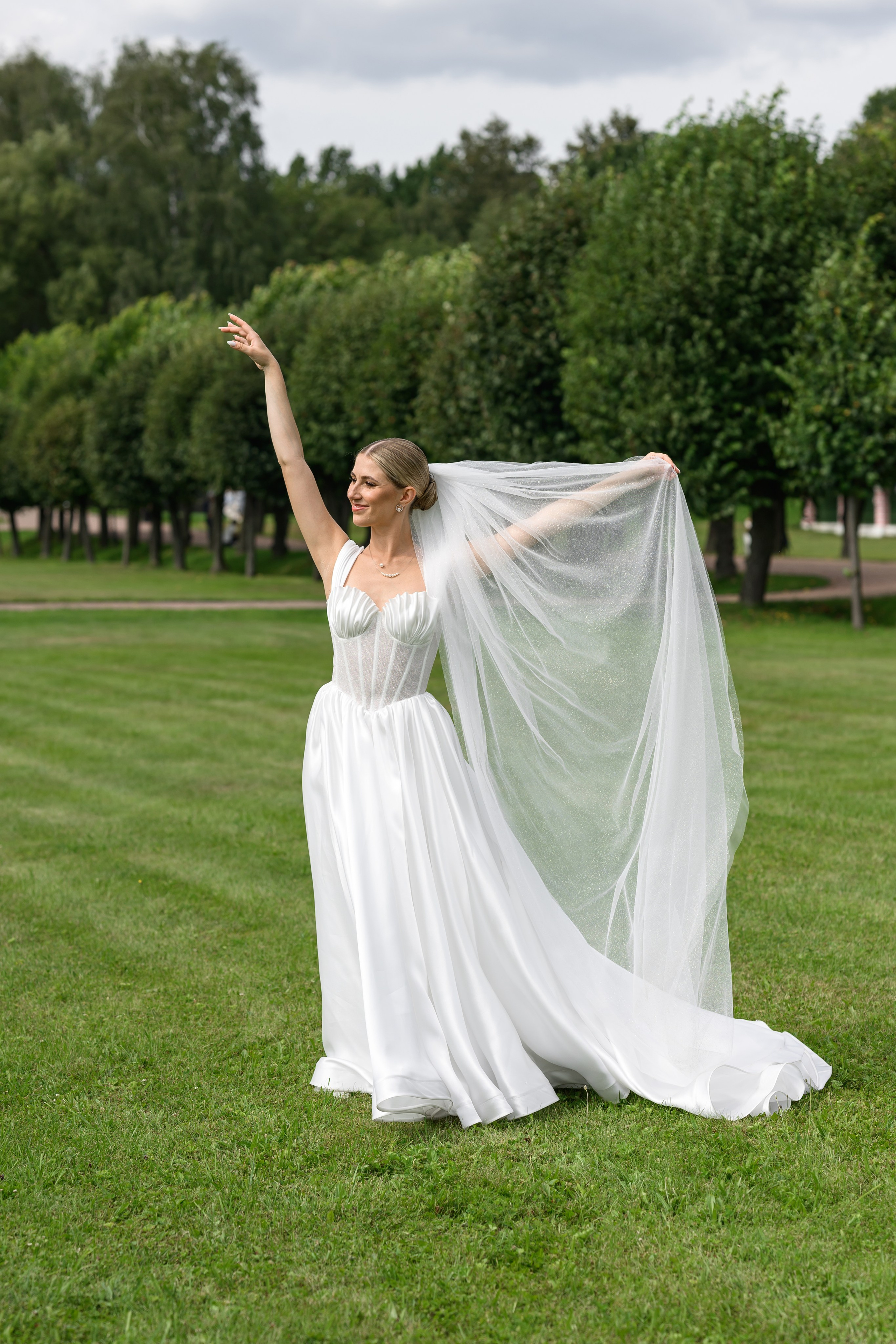 Свадебная фотосессия в отеле «Милан». Свадебный фотограф Москва Юрий Кульман