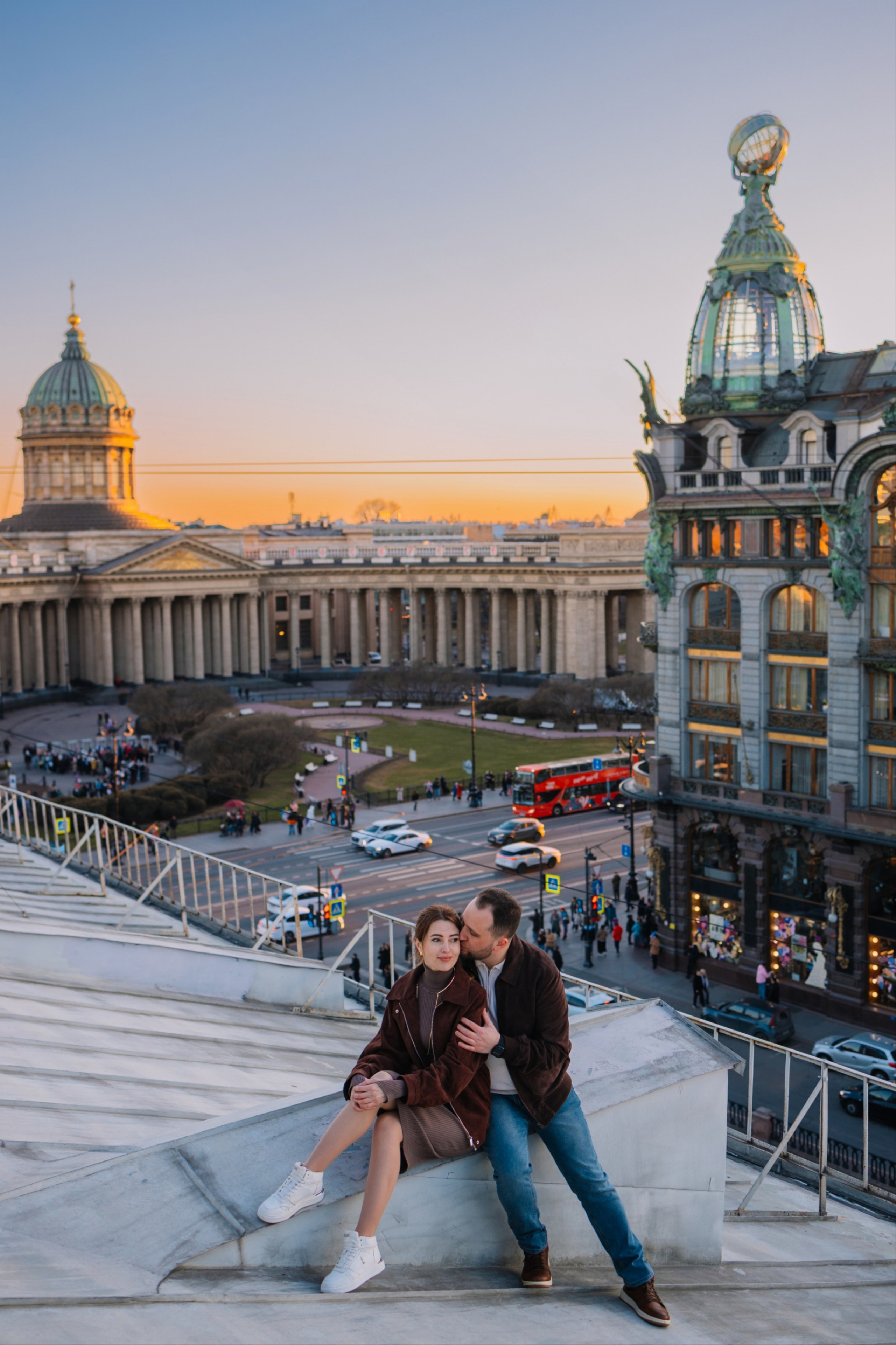 Крыша у Казанского собора. Свадебный фотограф Санкт-Петербург—Москва/Юлия Малькова