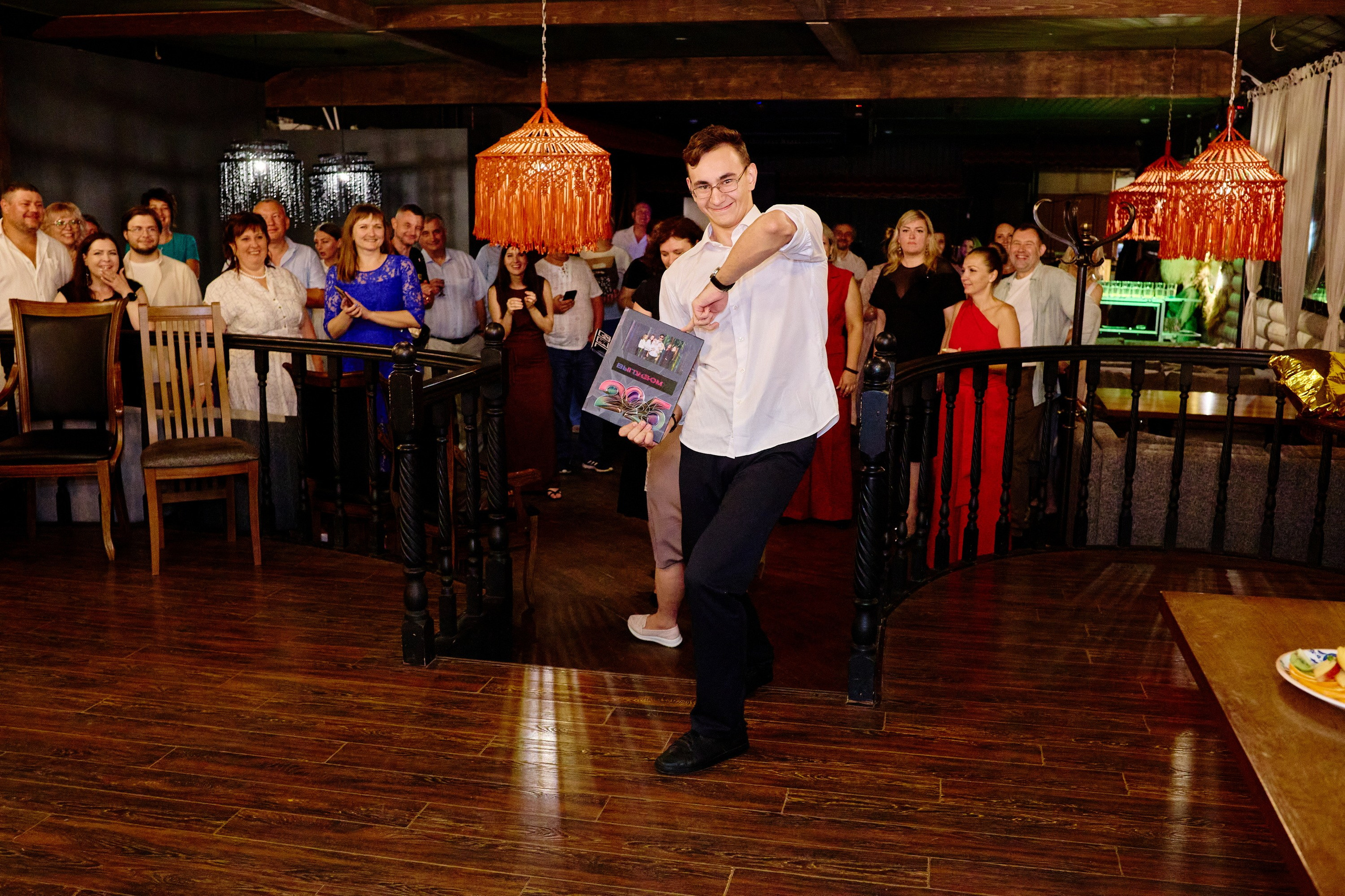 Выпускной 35 Сош. Фотограф Выпускные альбомы Таганрог Сергей Коробченко