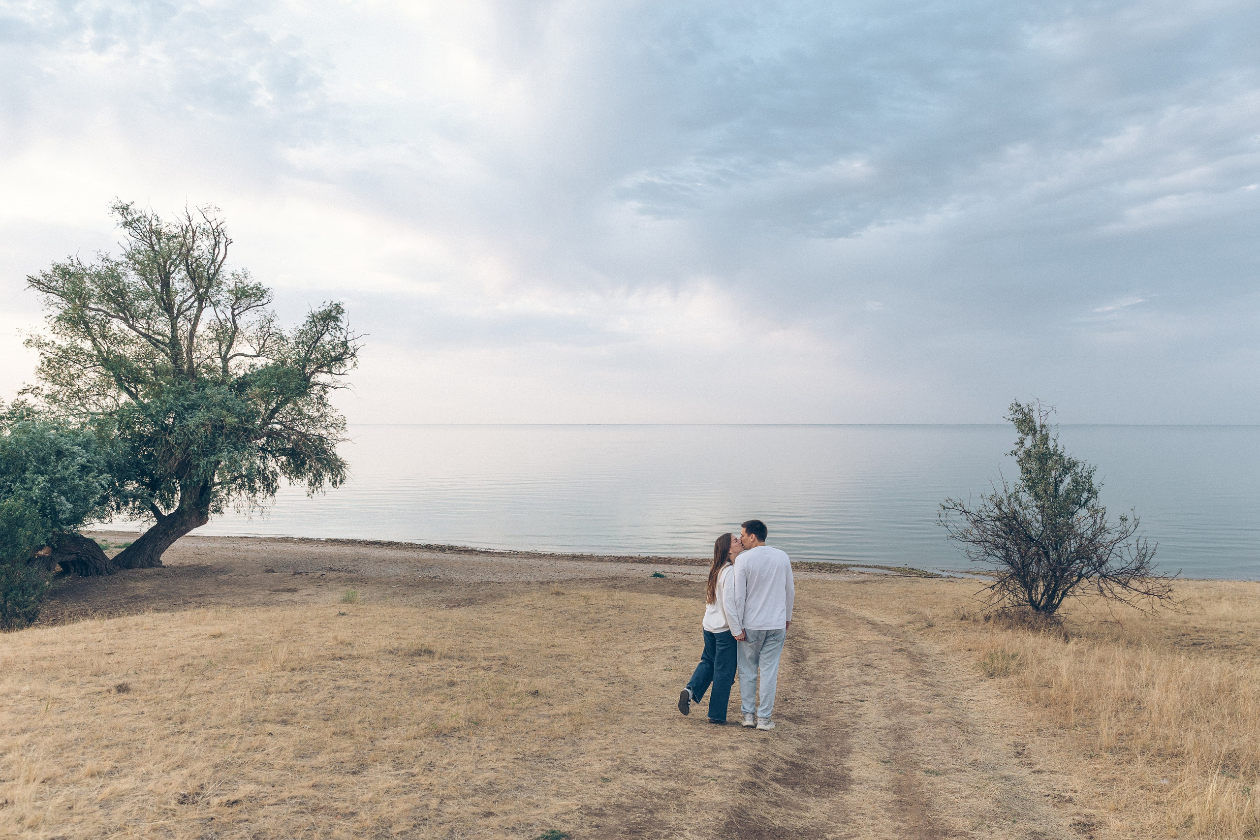 Лавстори фотосессия молодожен. Профессиональный фотограф в Волгодонске и Ростове Владимир Казак