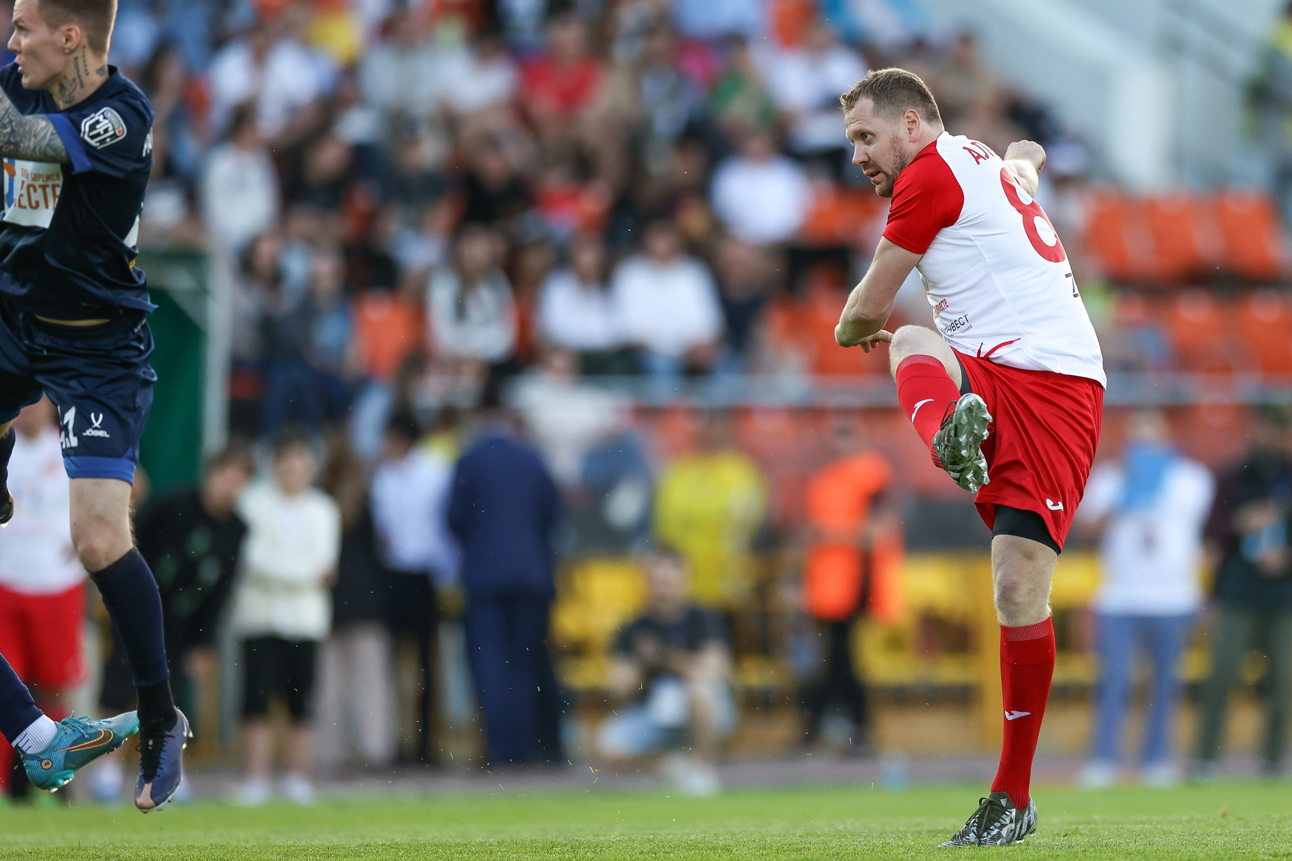 Благотворительный футбольный матч Друзья Бурмистрова vs ФК Fight Nights. Спортивный репортажный фотограф Казань Нафис Сиразетдинов