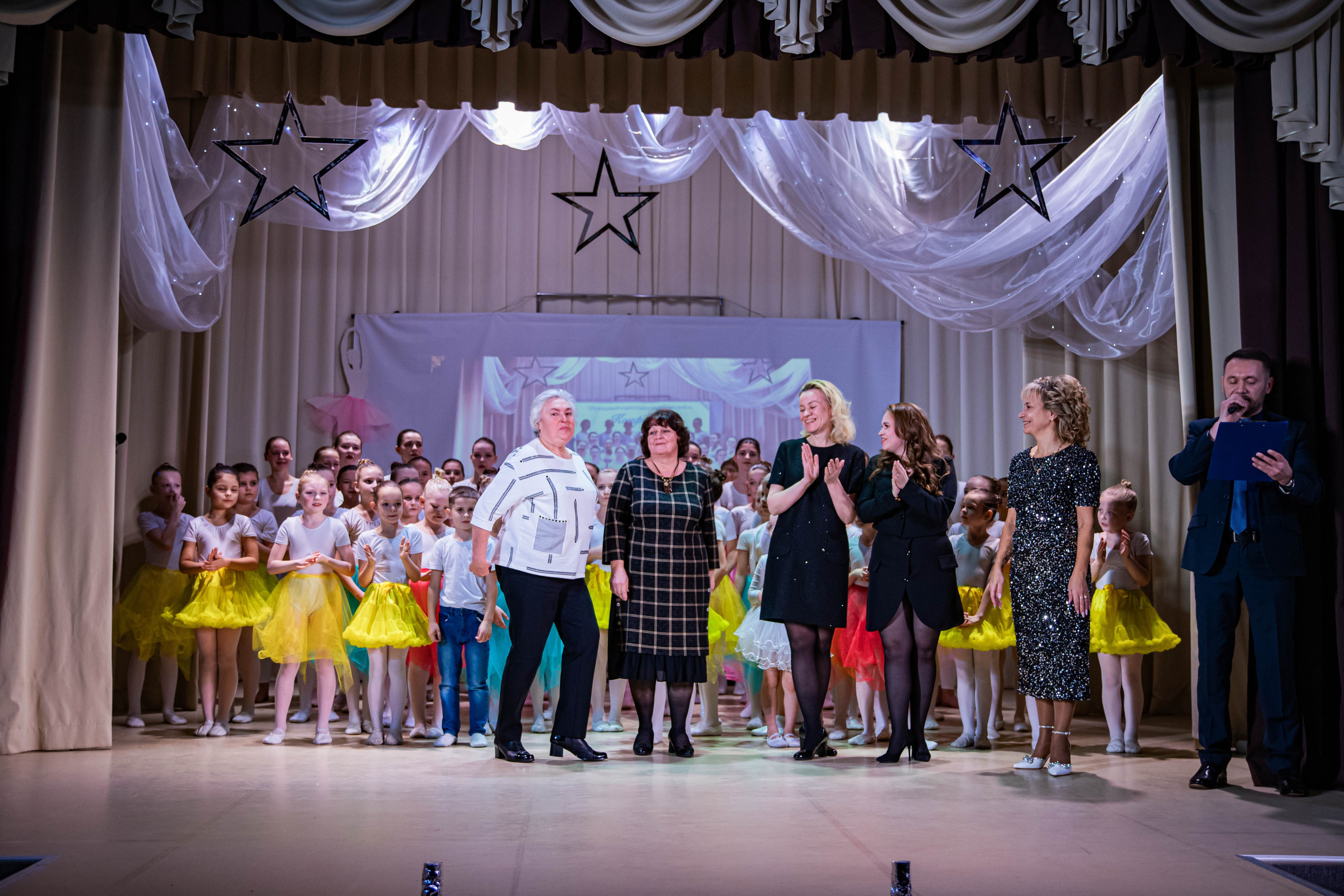 «Конфетти» Юбилейный концерт «Твори Добро». Фотограф Дарья Маташкова