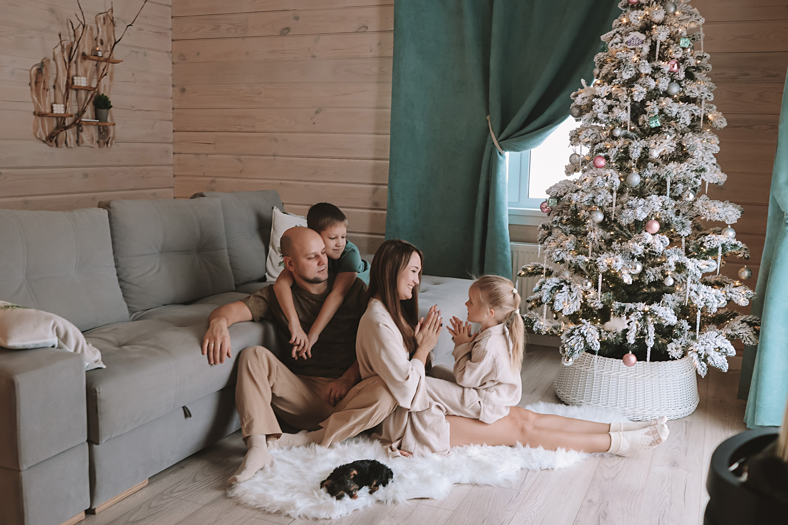 Домашняя. Семейный фотограф Тюмень, фотограф на роды Салмина Мария