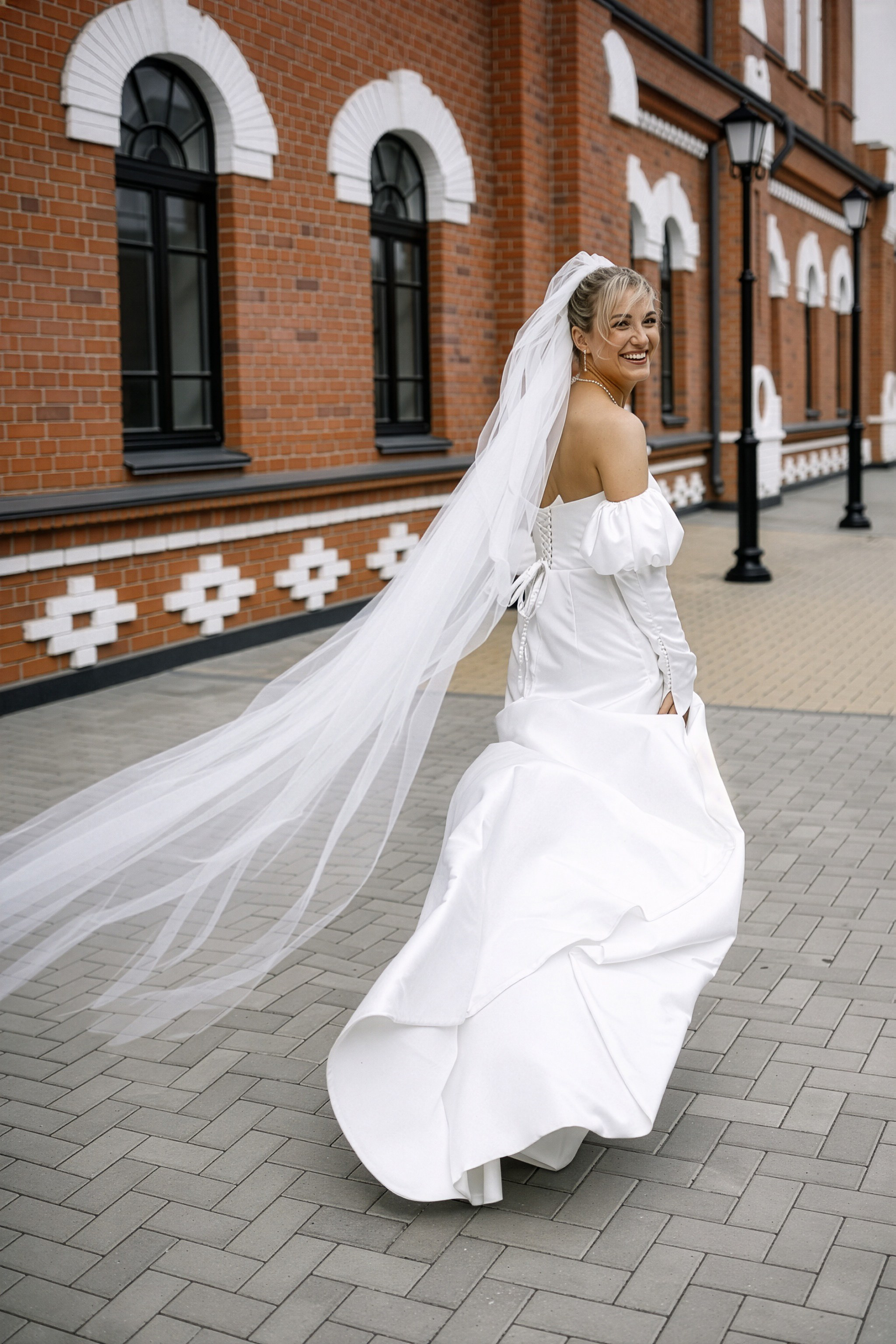 Свадебный фотограф в Екатеринбурге — Дмитрий и Анна в отеле Novotel. Фотограф Дмитрий Судаков — Свадебная и репортажная съемка в Екатеринбурге и Москве
