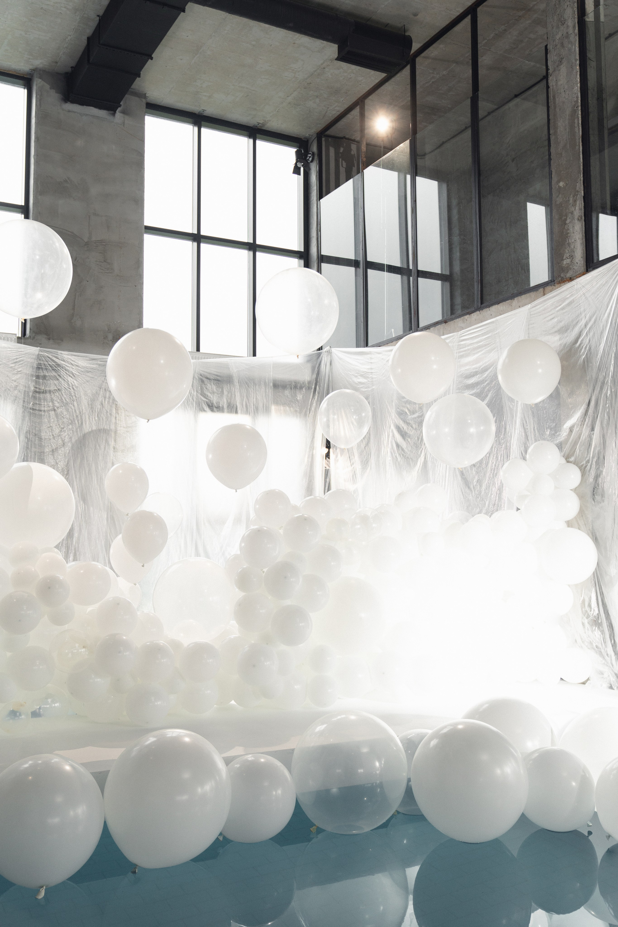 Bubbles. Свадебный фотограф Наташа Брифли