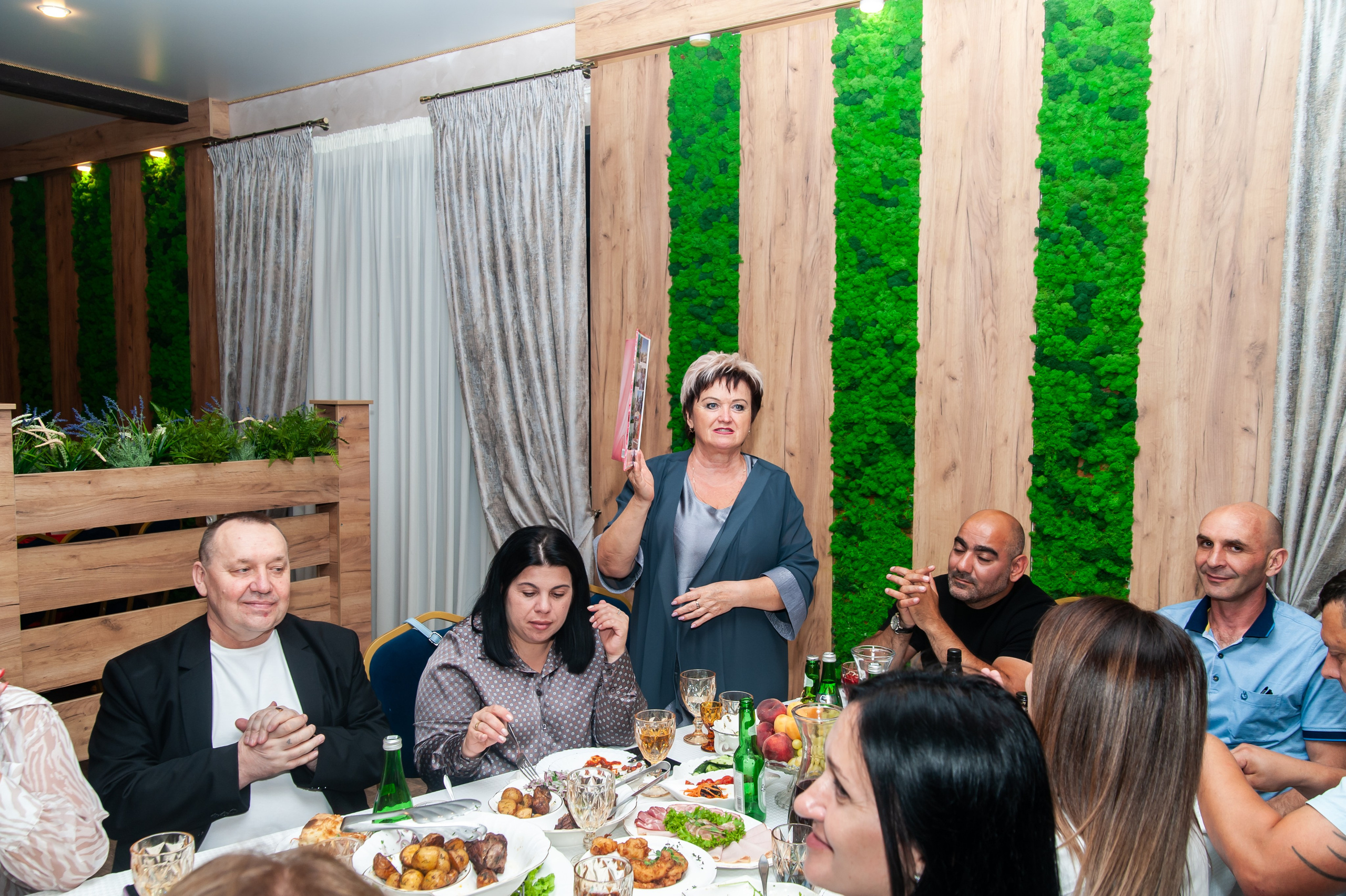 Выпускной МАОУ СОШ № 17 им. Эдуарда Есаяна. Свадебный и семейный фотограф Денис Лукьянов в Краснодаре, Краснодарском крае и Республике Крым