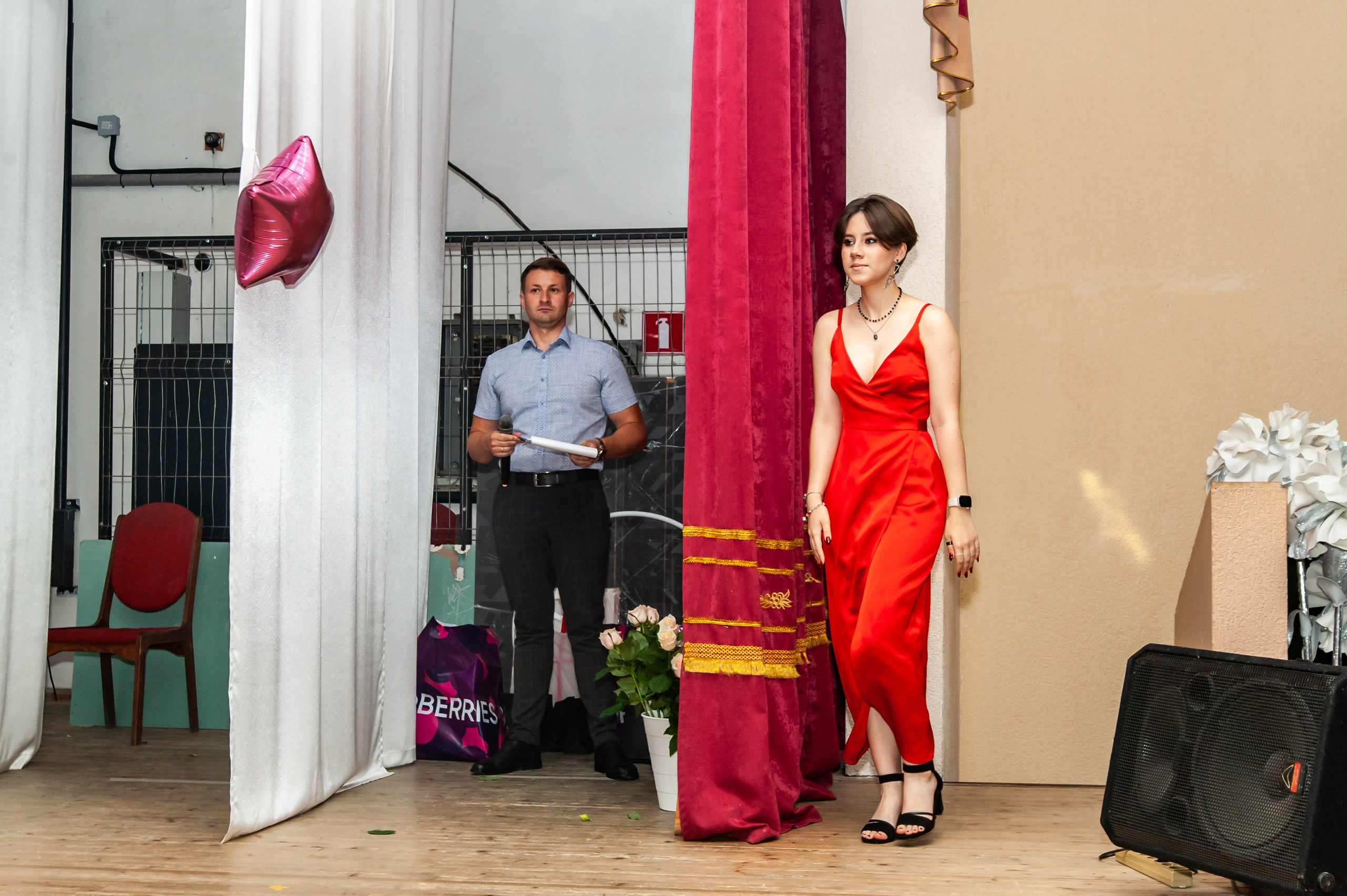 Выпускной МАОУ СОШ № 17 им. Эдуарда Есаяна. Свадебный и семейный фотограф Денис Лукьянов в Краснодаре, Краснодарском крае и Республике Крым