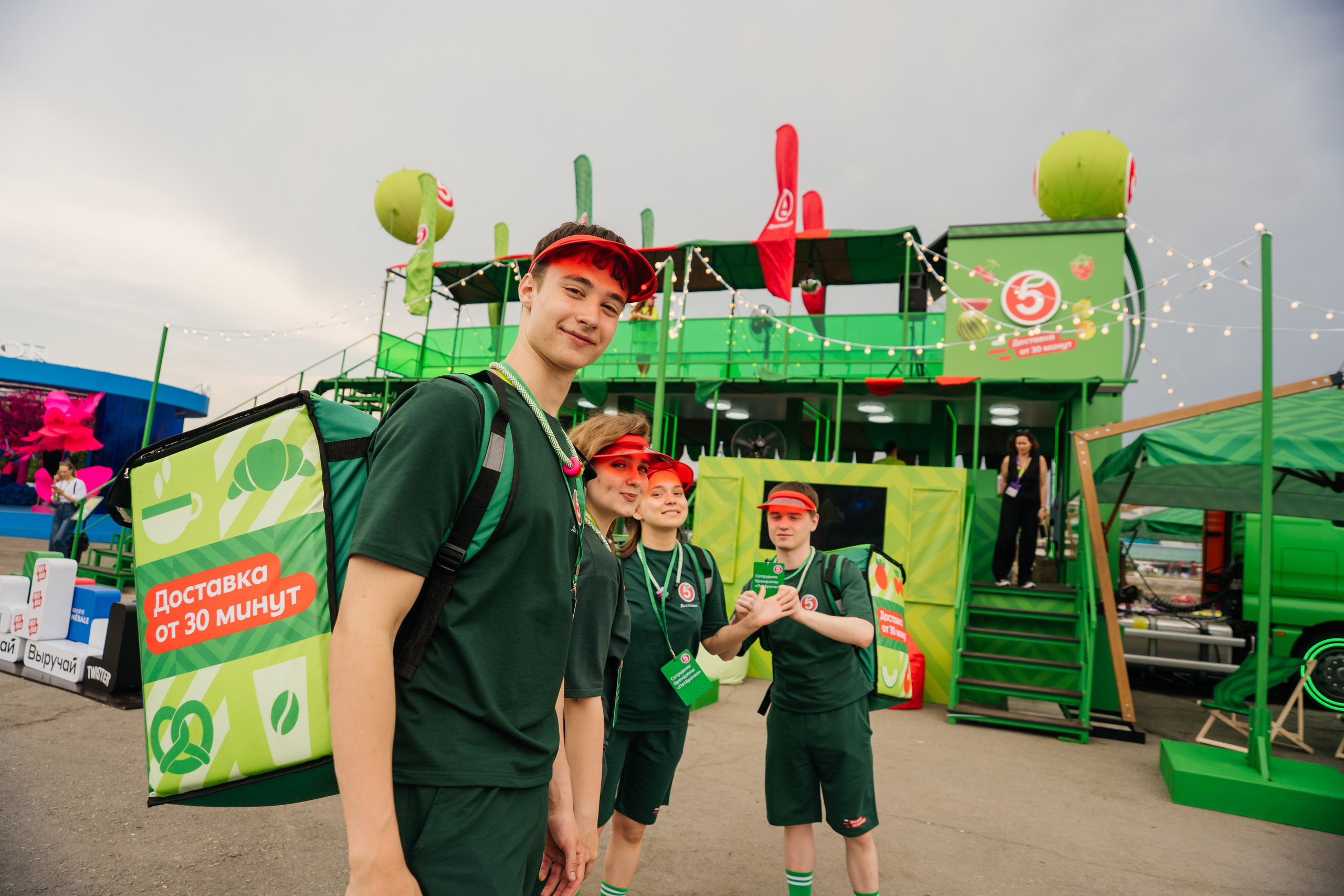 Пятерочка на VK фесте. Видеограф и Фотограф в Челябинске Ксения и Владимир Рюмины