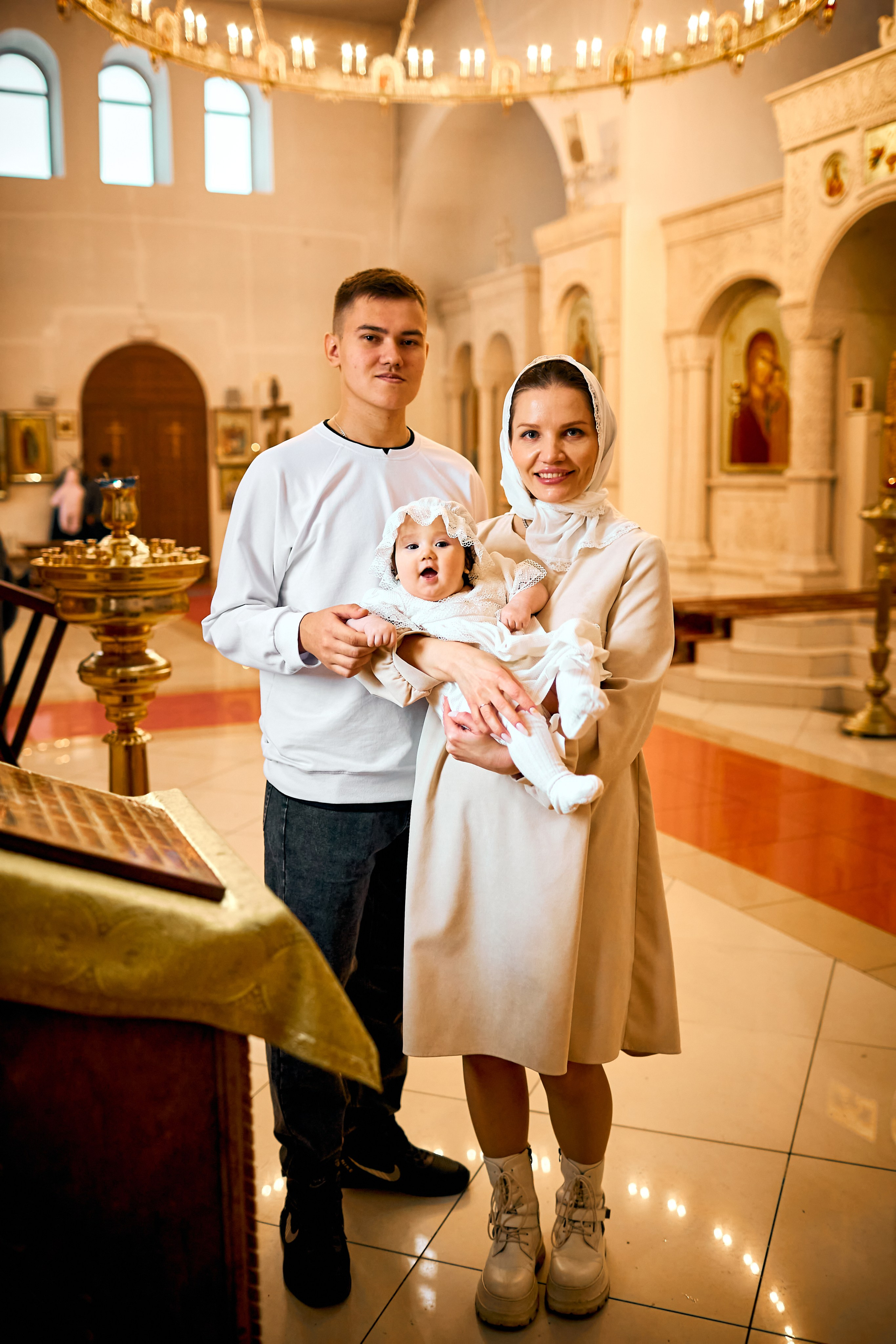 Таинство Крещения. Фотограф Москва|Ясенево Яна Новокрещенных