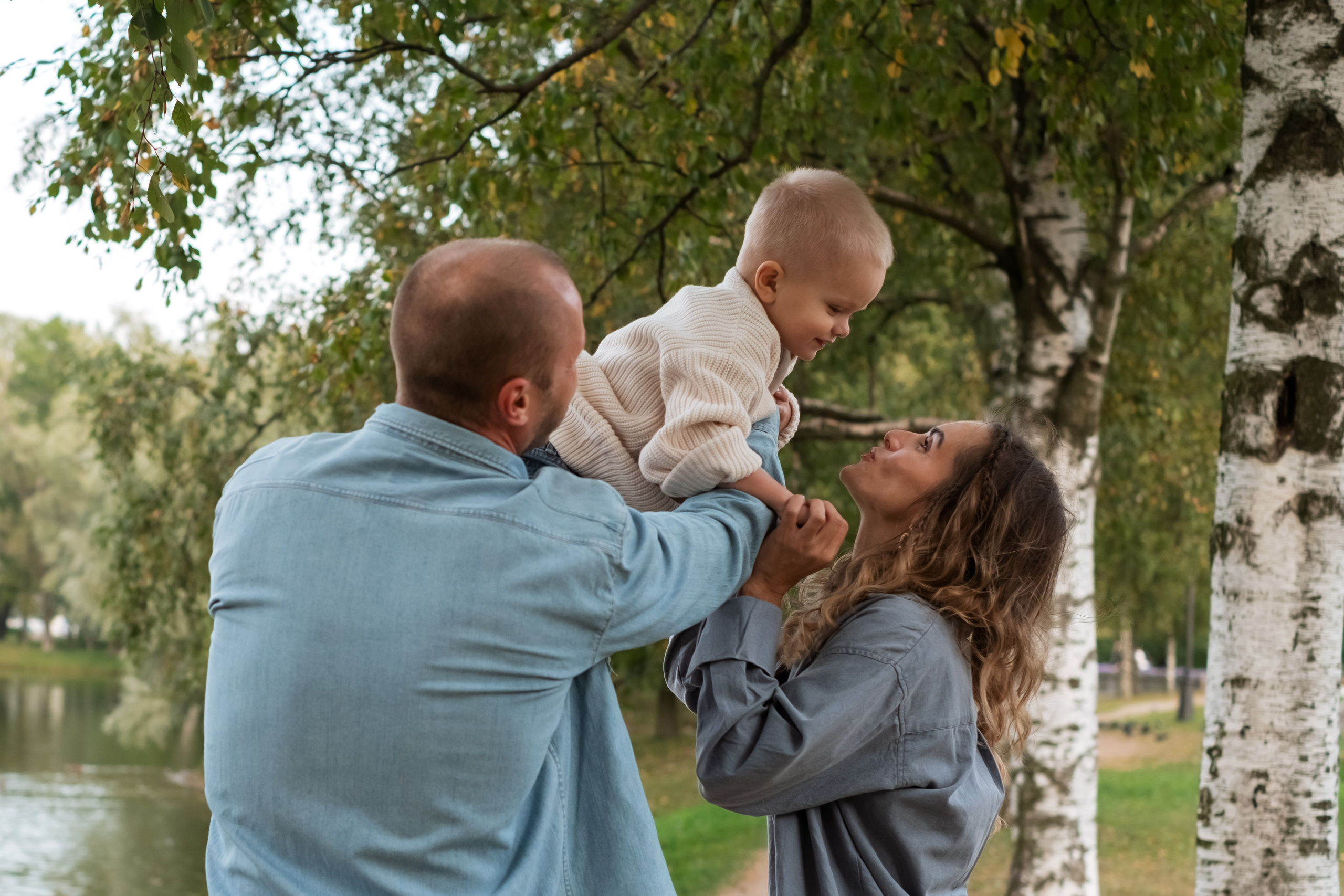 Семейная прогулка в парке. Семейный и детский фотограф в Мелитополе /Наталья Зацеркляная