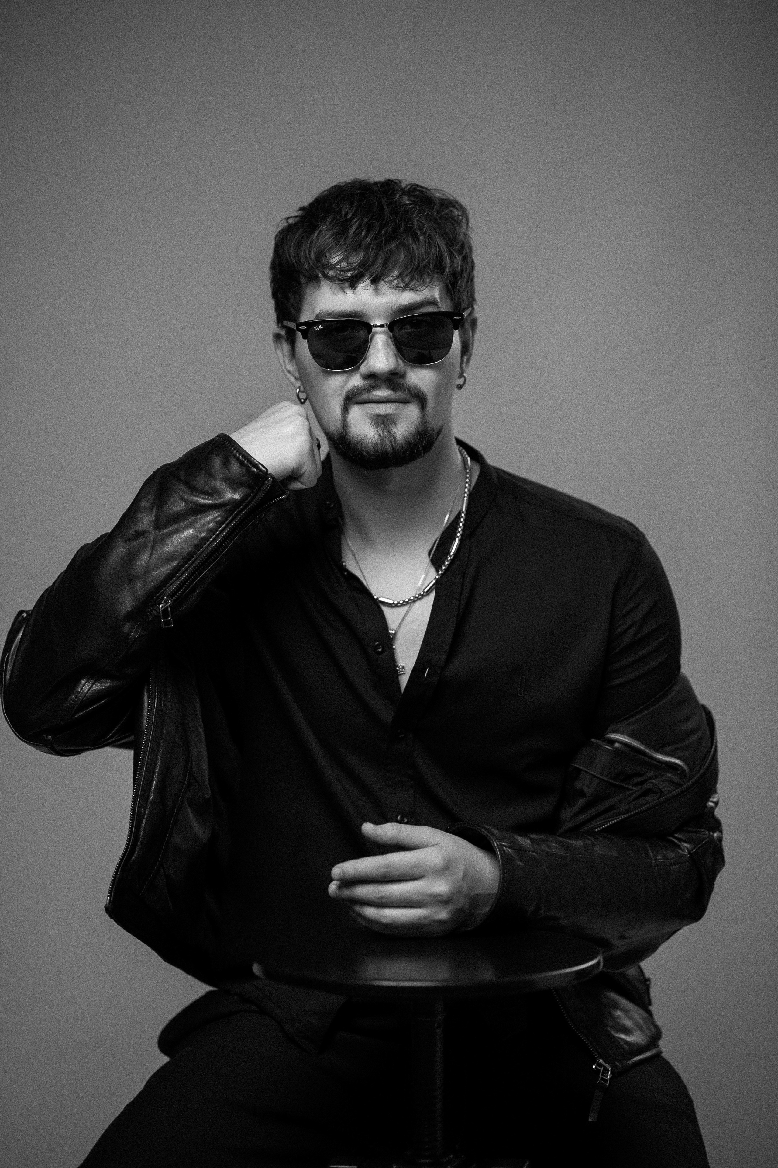 Hot barber. Portrait photographer in Minsk Slava Potalakh