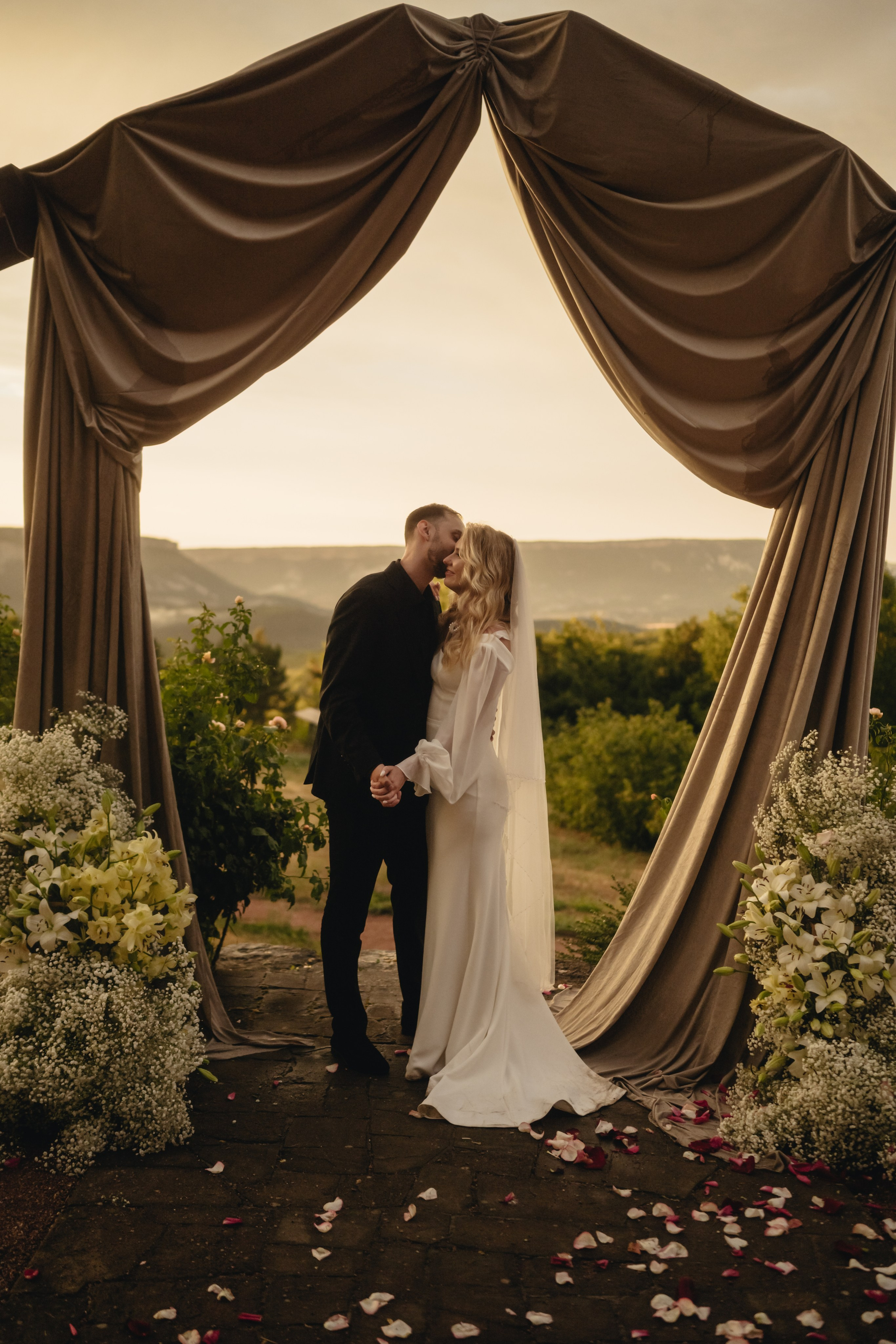 Алиса и Дима. Огранизация свадьбы в Крыму