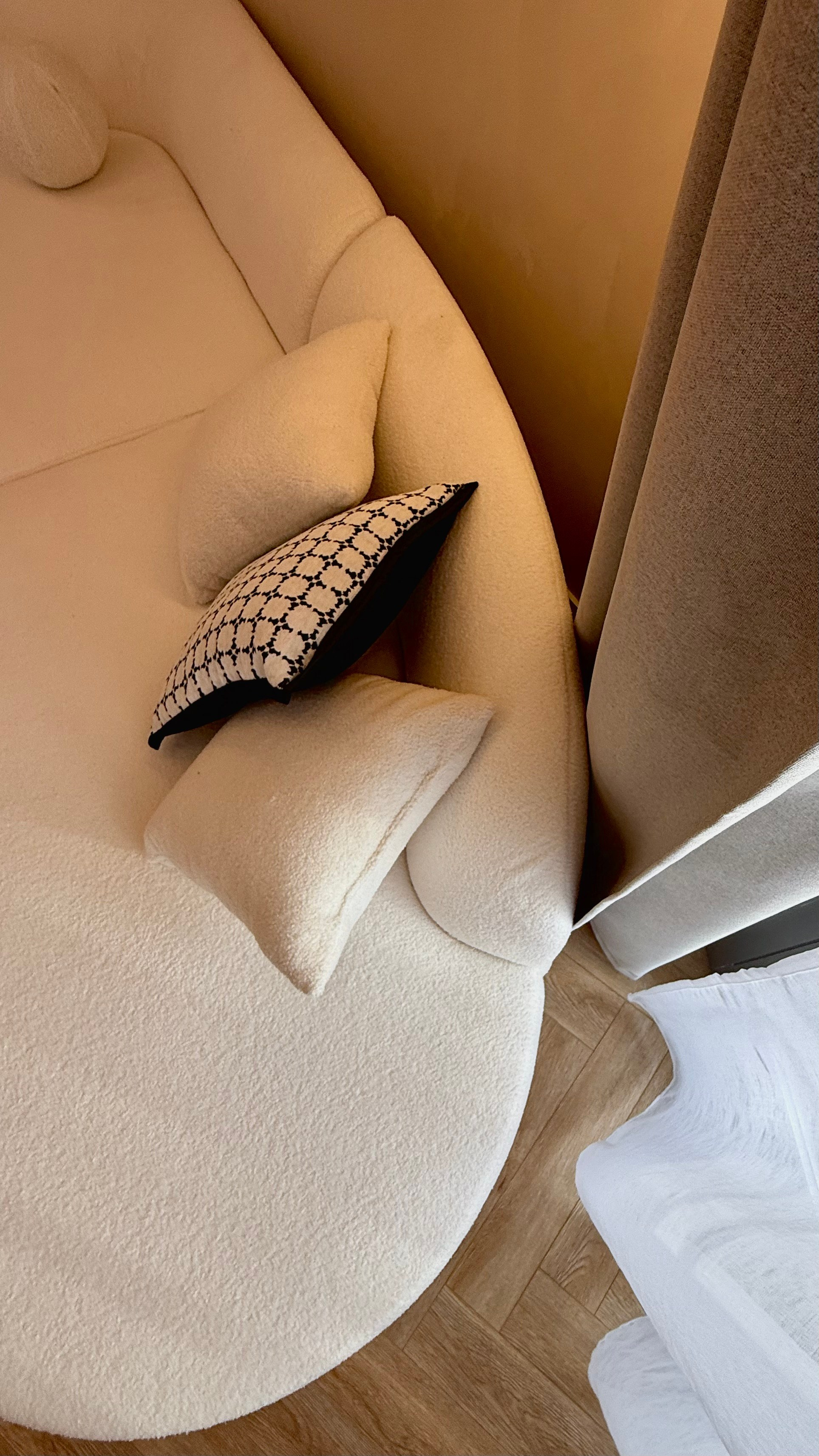 ЖК ID Park Pobedy. Квартира на сачу в долгосрочную аренду уровня комфорт плюс. Дизайн-студия интерьеров Юлии Ивановой