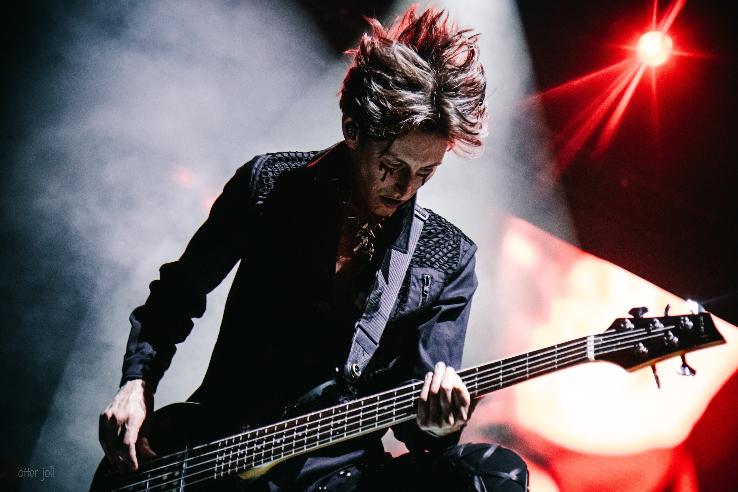 Geek & Music. Концертный репортёр Валерия Сафина