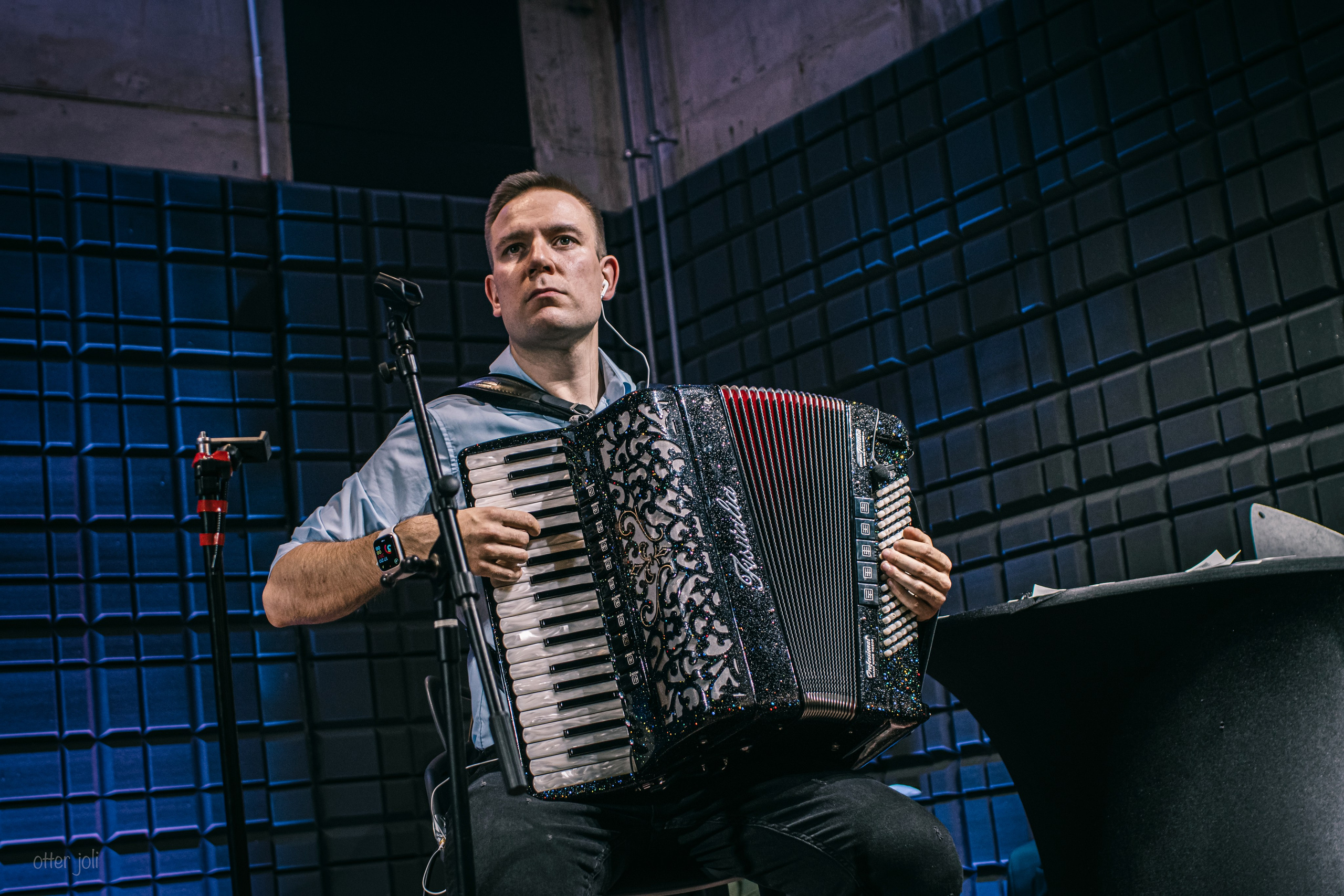 STREET ACCORDION. Концертный репортёр Валерия Сафина