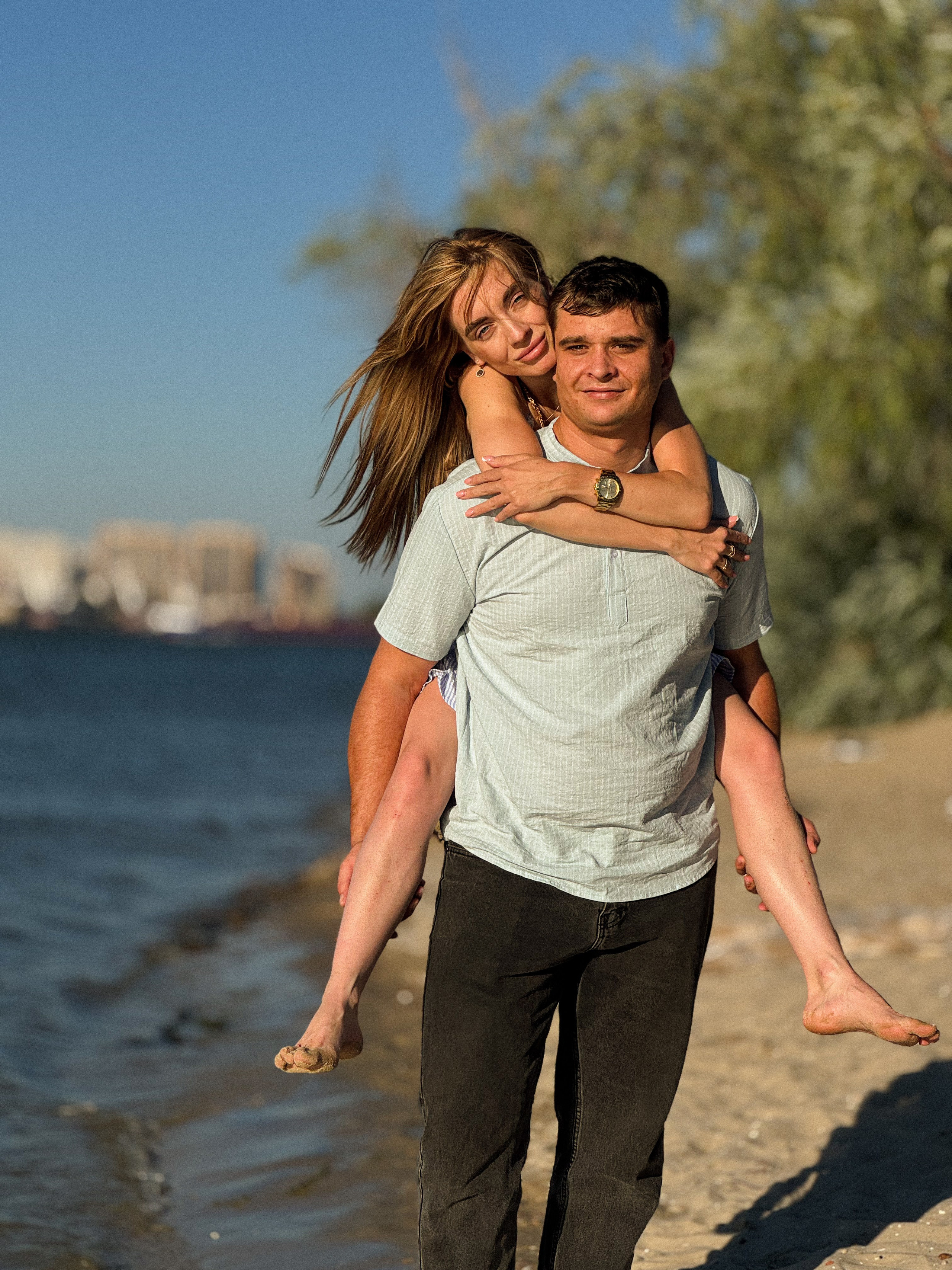 LOVE STORY. Мобильный фотограф рилсмейкер в Ростове-на-Дону Пипаш Екатерина