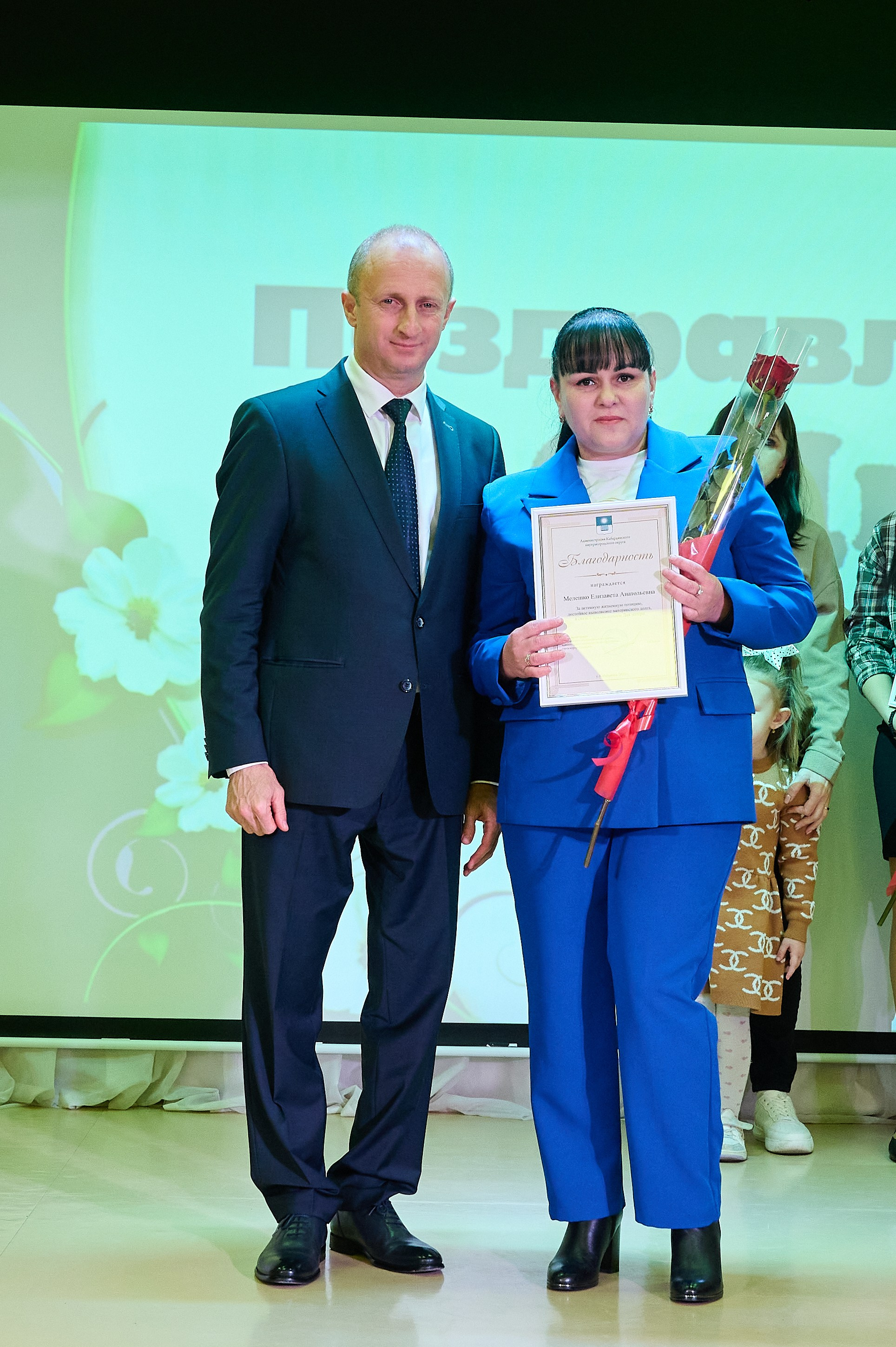 День матери Виноградный. Жизнь курорта Кабардинка в фотографиях