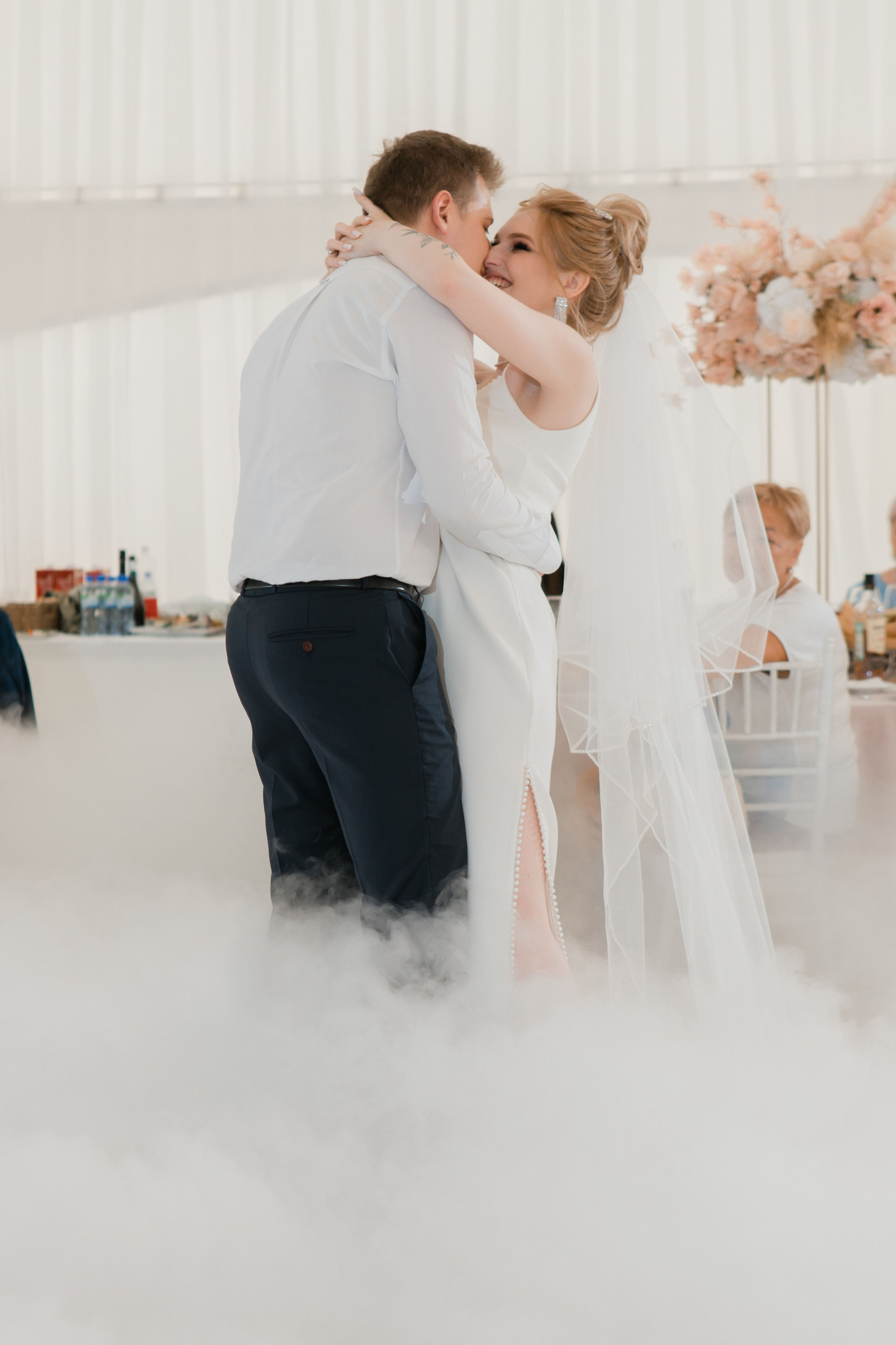 Павел и Ангелина. Видеосъемка и фотосъемка свадеб. Фотограф и оператор на свадьбу. Видеосъемка подкастов, собственная видео-фотостудии. Предметная фотосъемка