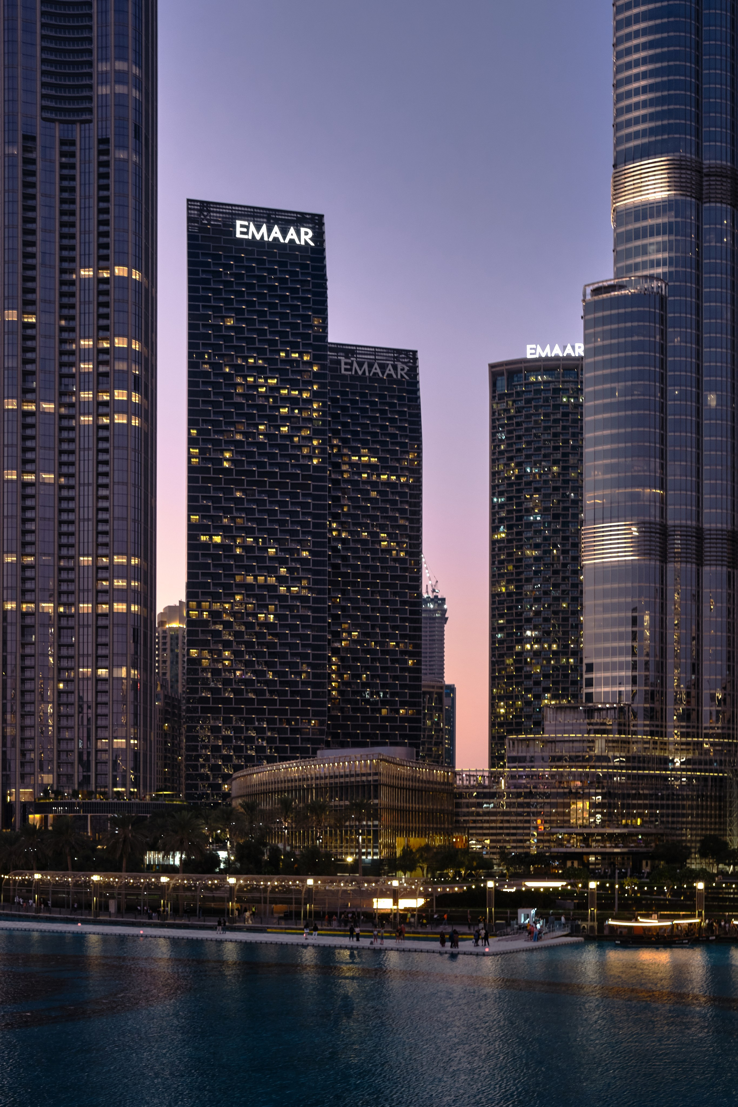 Dubai & Abu Dhabi. Aleksandr Kobtsev