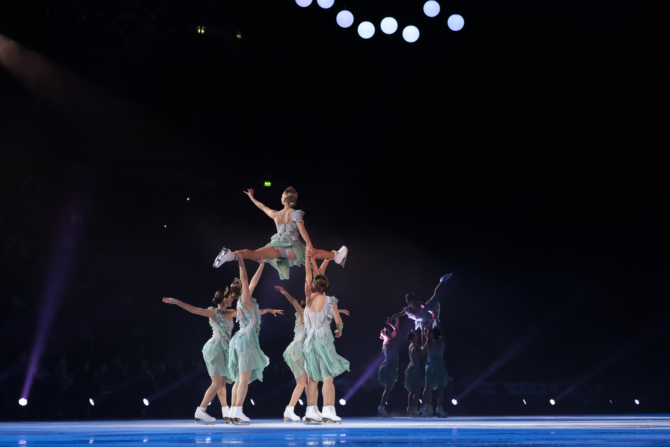 «Русалочка» шоу Евгения Плющенко 26 октября 2024. Спортивный и репортажный фотограф Антон Тереханов