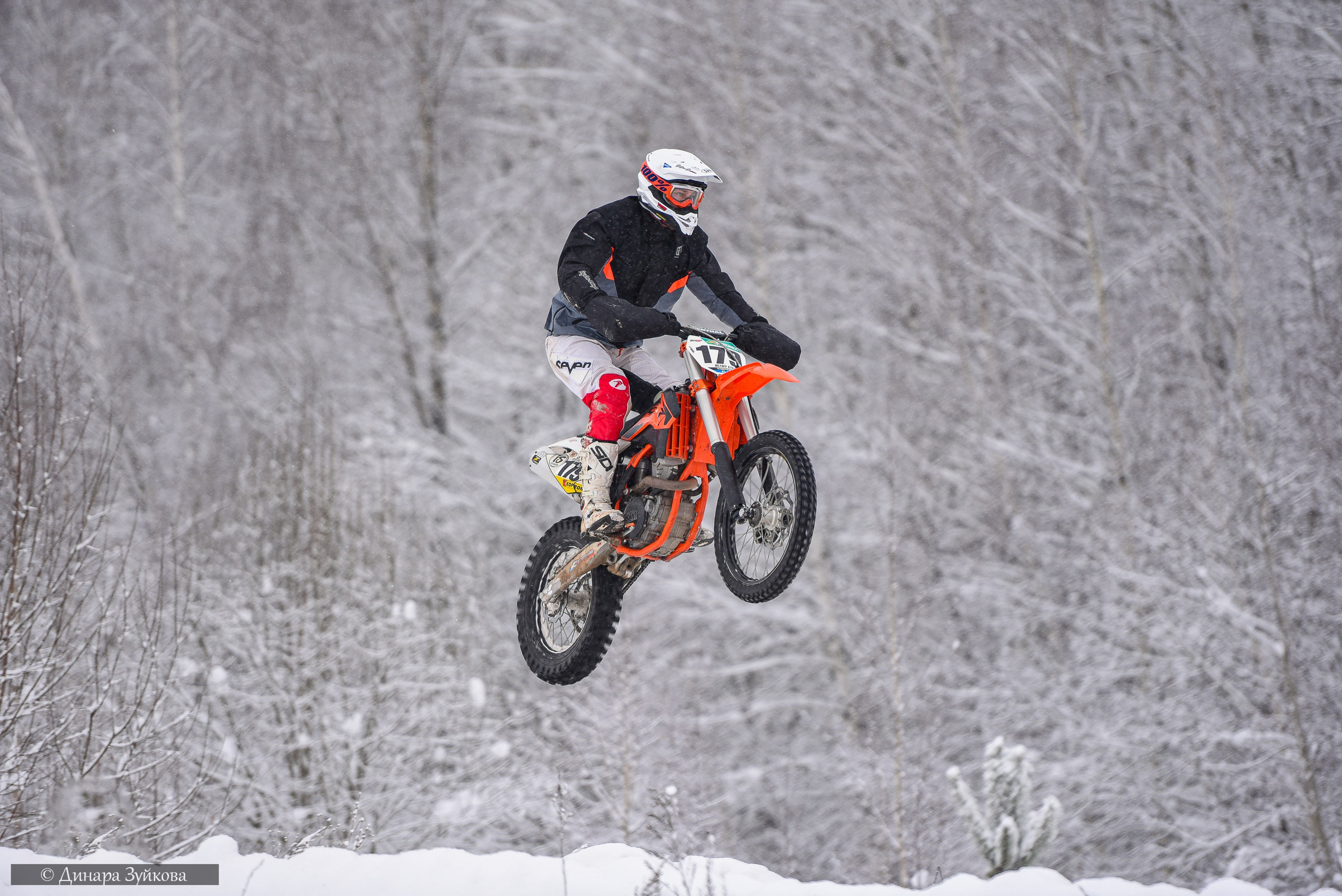 Новогодний мотокросс г. Вязники. Мотофотограф в Нижнем Новгороде Динара Зуйкова