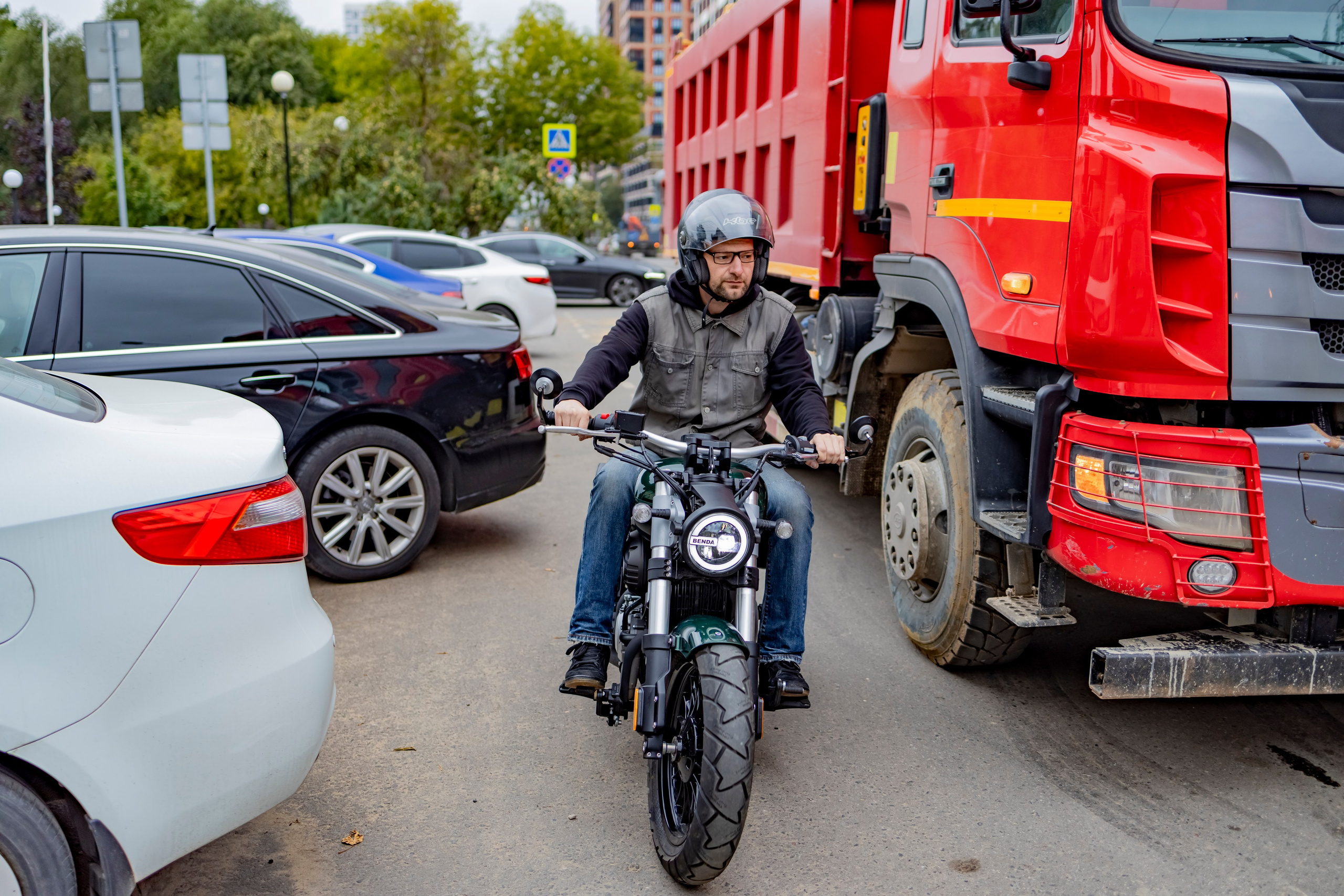 Съемка для журнала мотоцикл Benda Chinchilla. Репортажный, семейный и студийный фотограф в Москве Демин Алексей