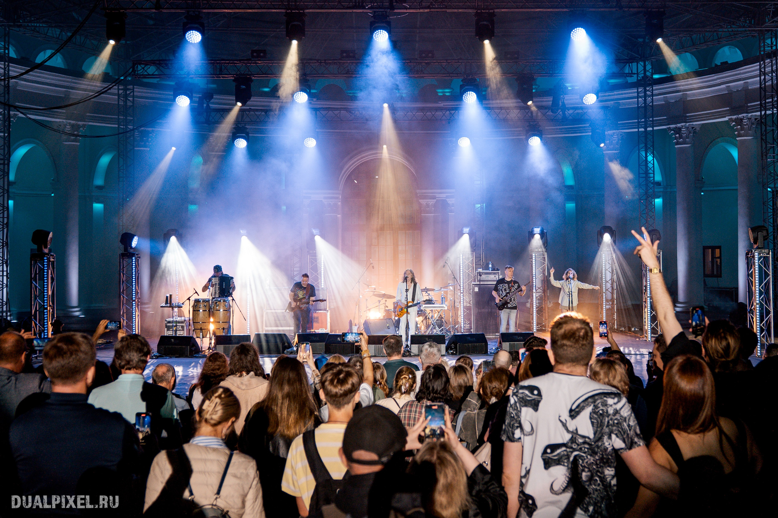 Чиж & Co. Магия музыки в кадре: Концертная Фотография