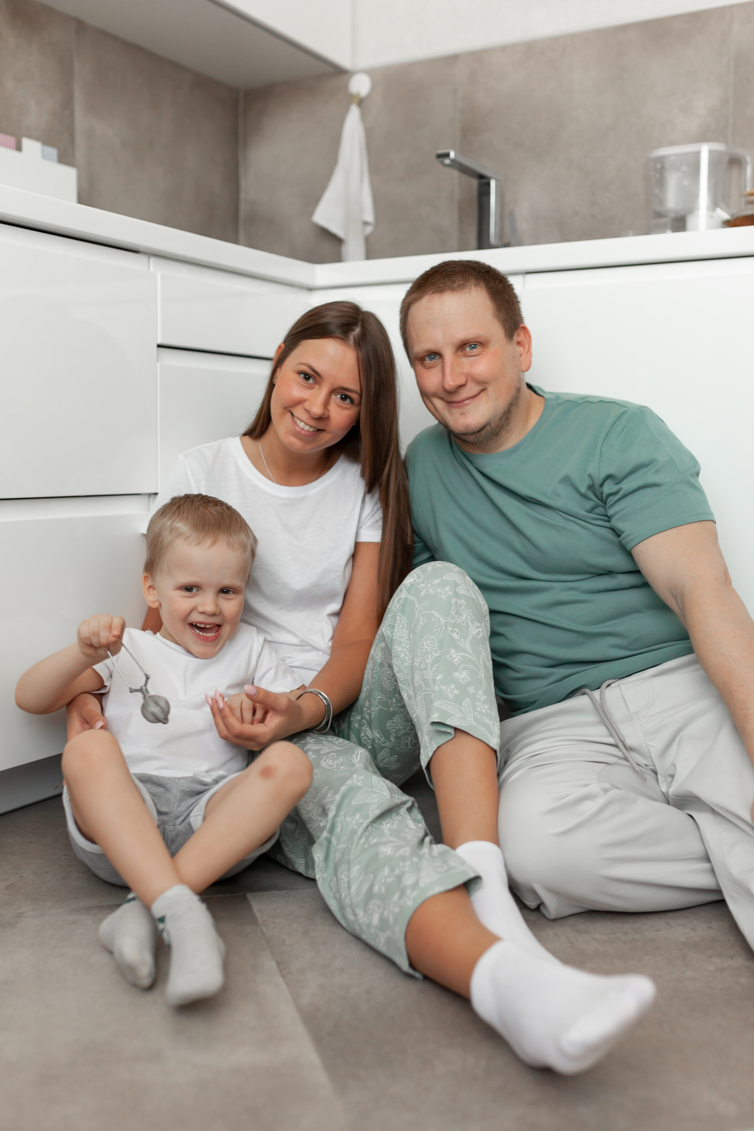 Евгения, Сергей и Кирилл. Семейный и женский фотограф, стильный репортаж в г. Новосибирск