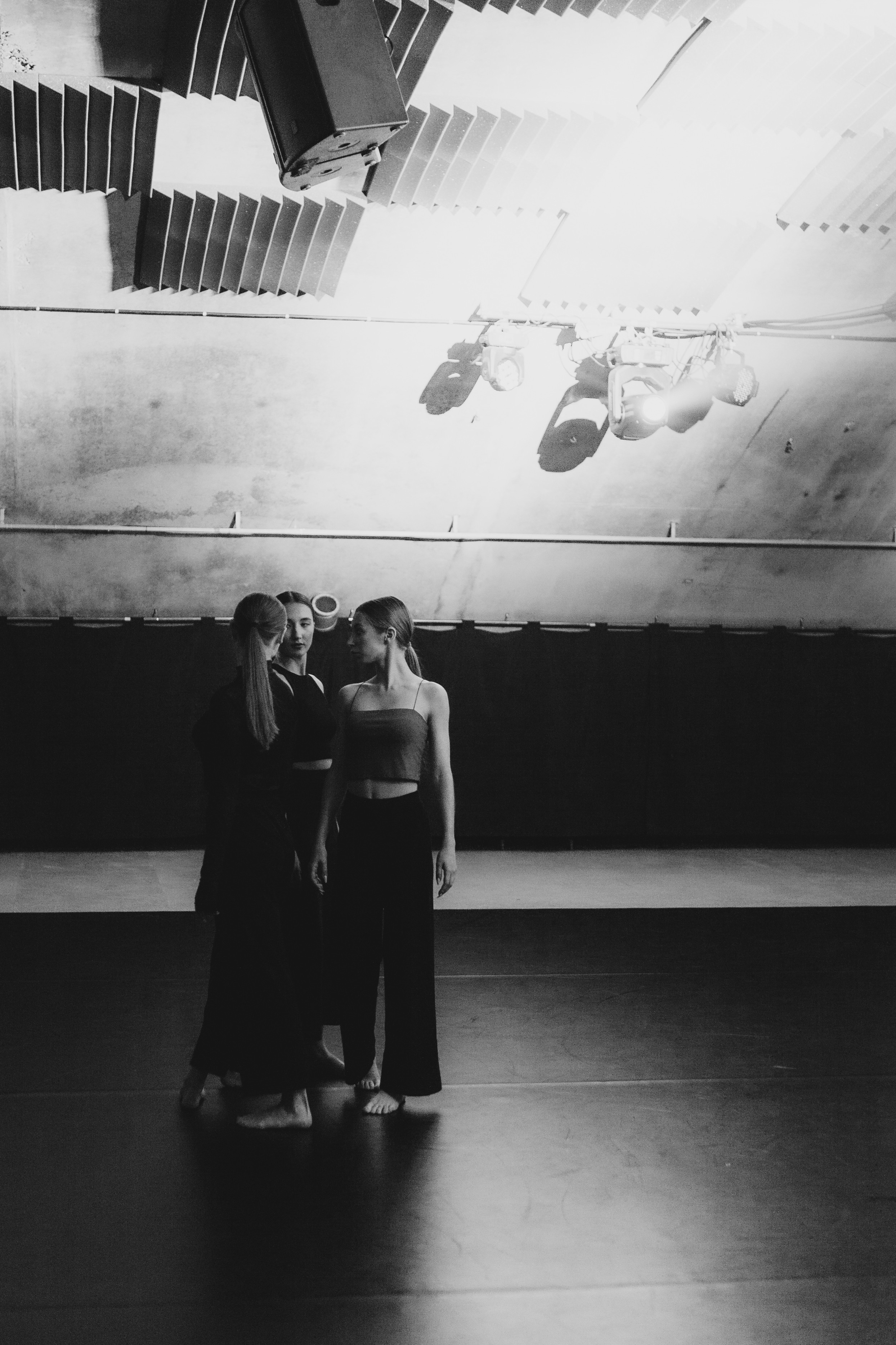 Современный танец НОККиИ. Семейный и женский фотограф, стильный репортаж в г. Новосибирск