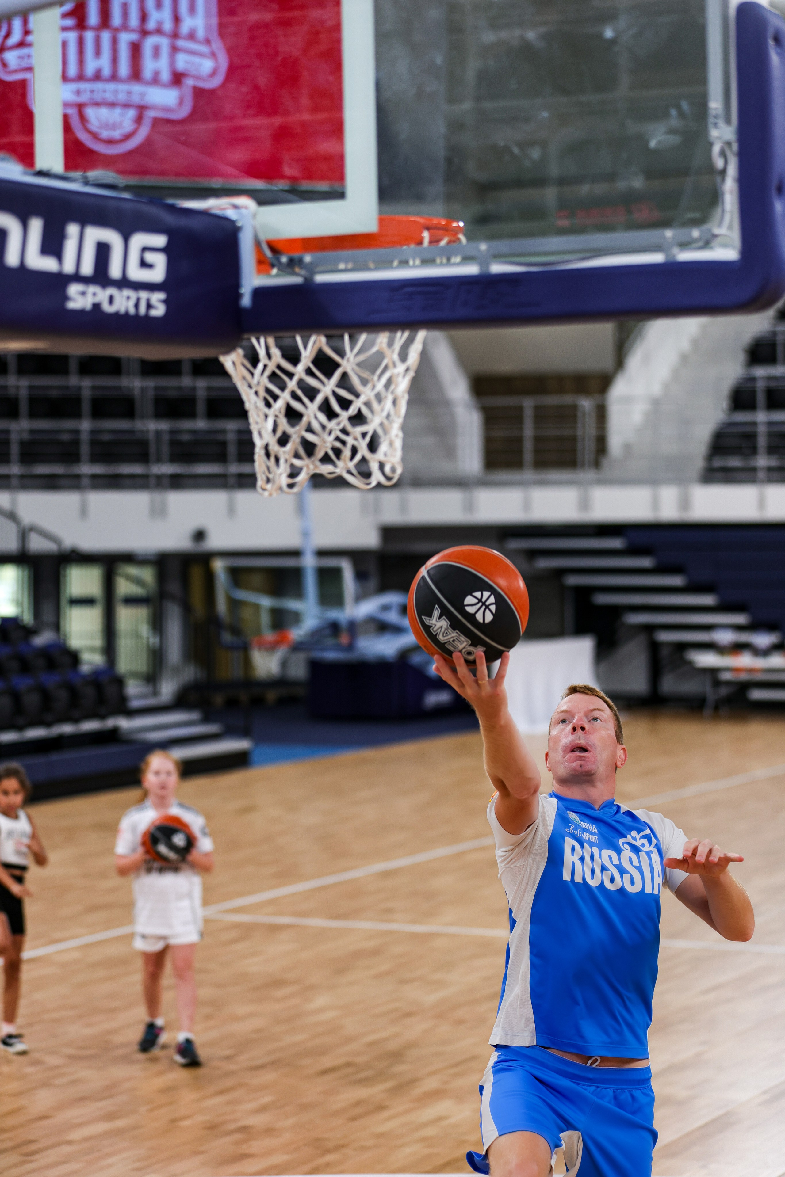 День рождения на баскетбольной площадке. Фотограф в Москве портреты | репортажи | спорт