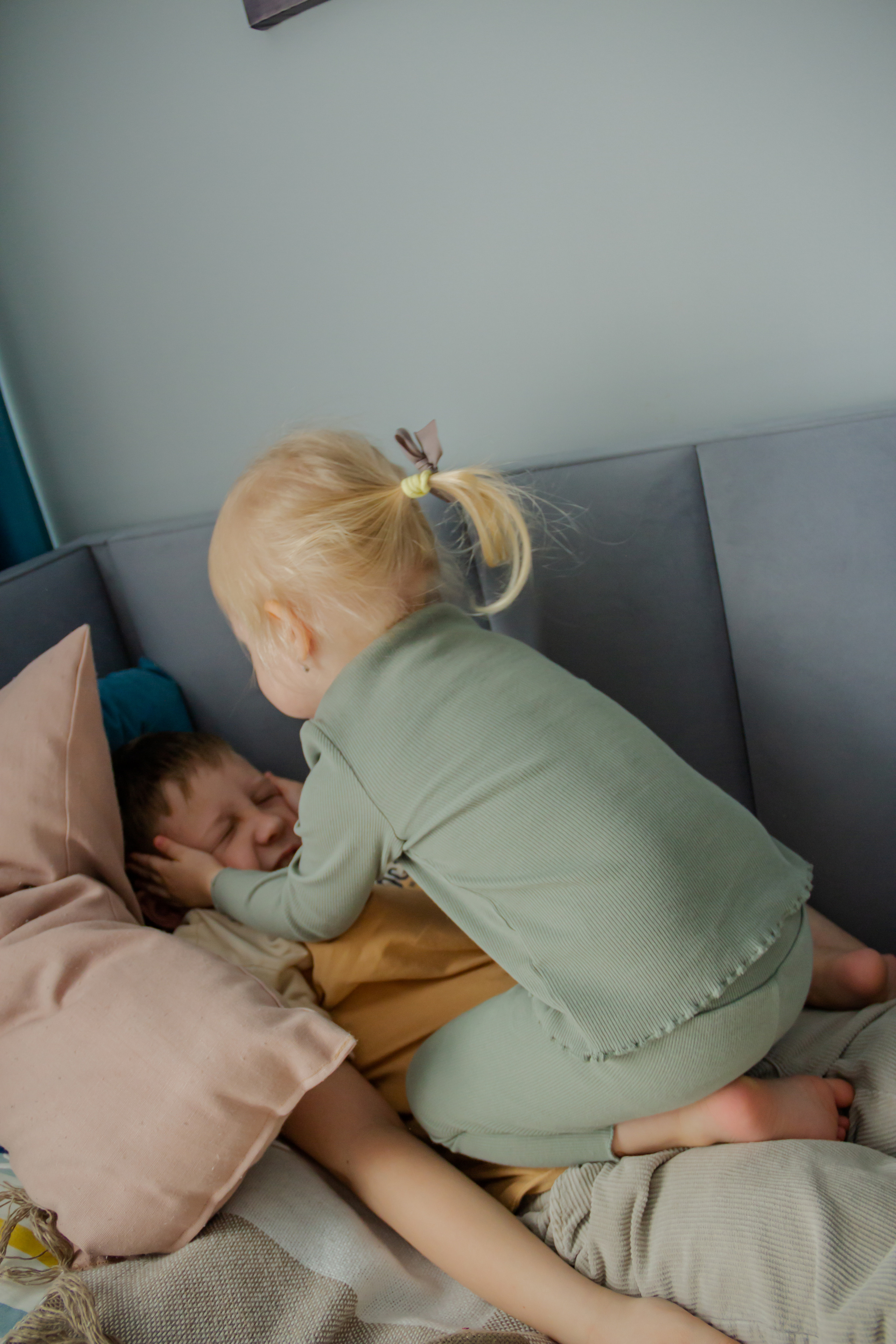 Женя\Эдик\Марк\Оливия