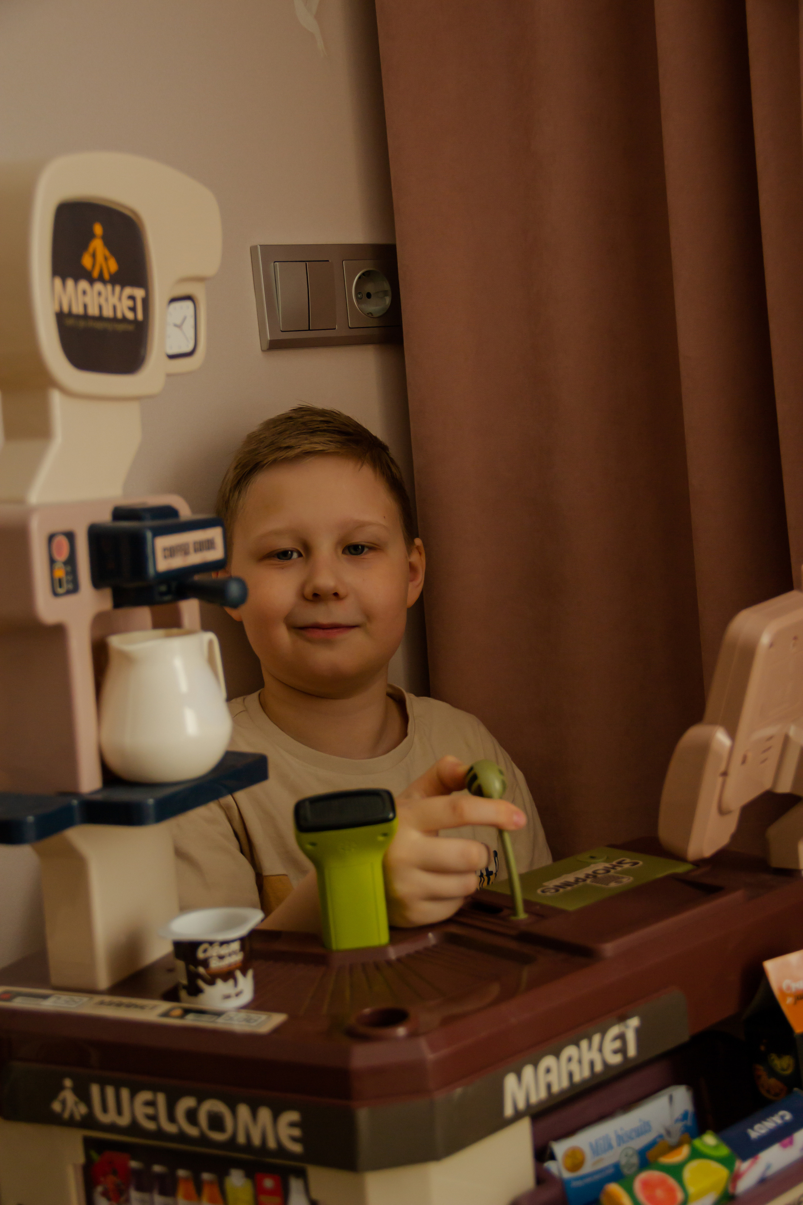 Женя\Эдик\Марк\Оливия