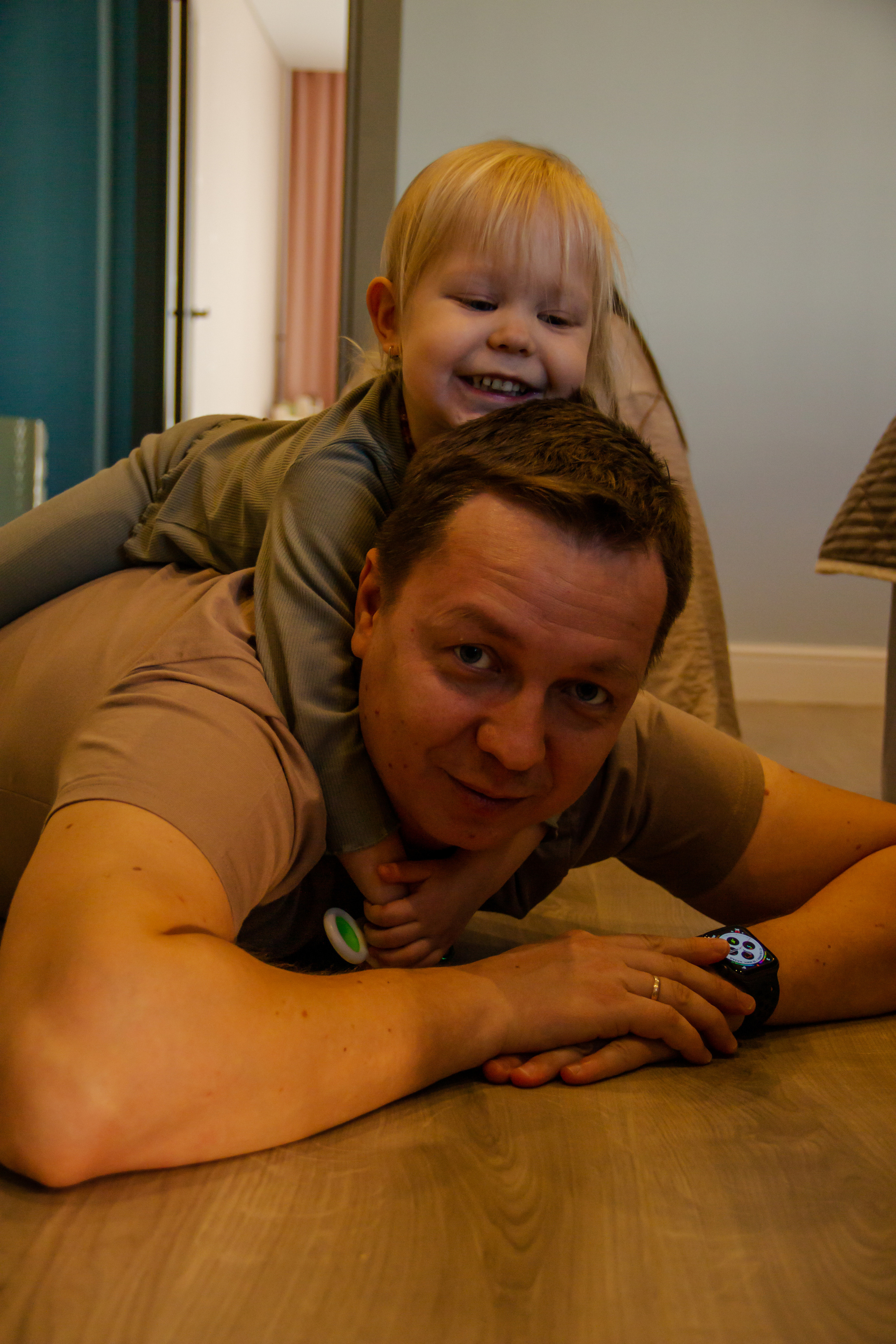 Женя\Эдик\Марк\Оливия