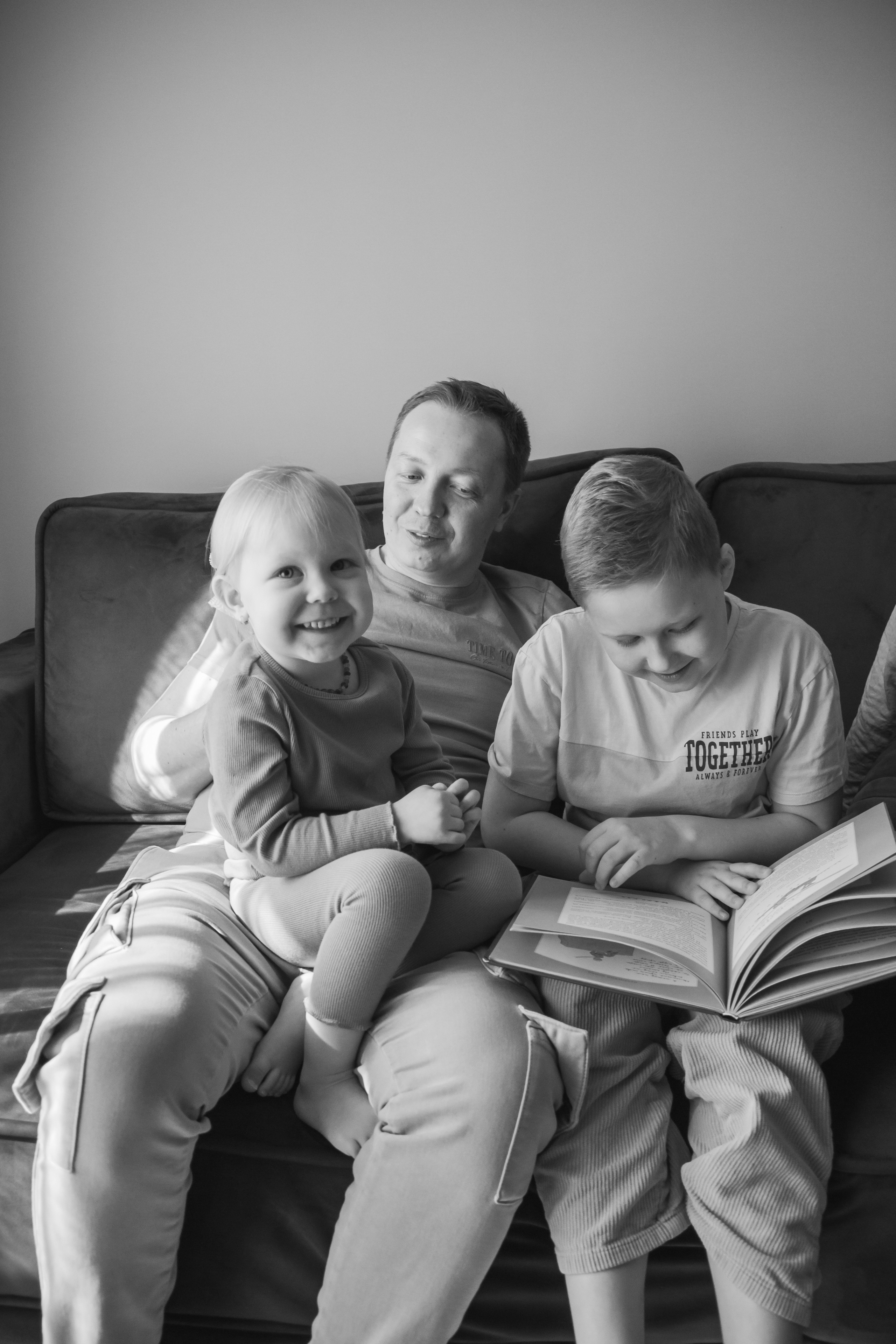 Женя\Эдик\Марк\Оливия