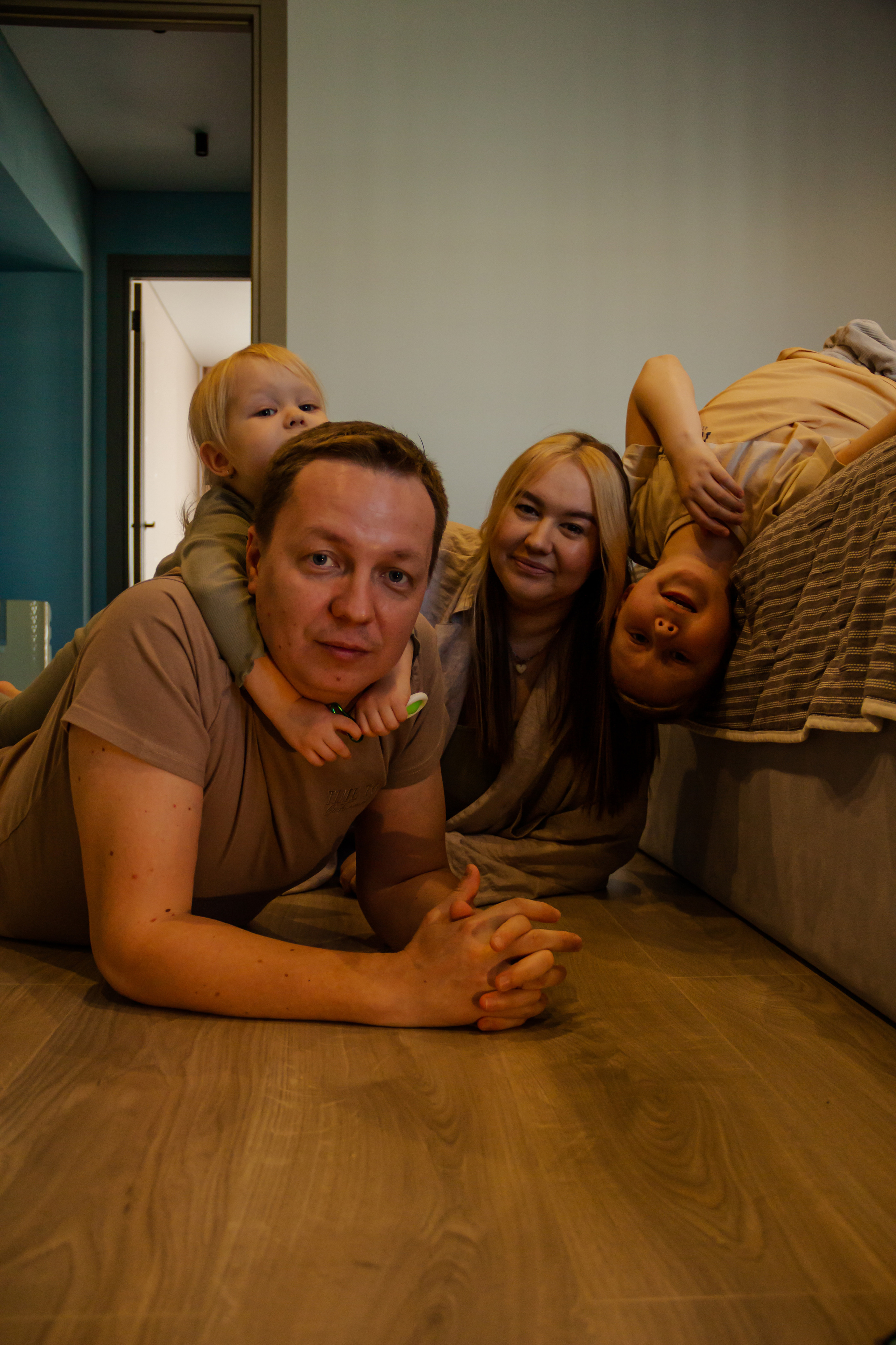 Женя\Эдик\Марк\Оливия