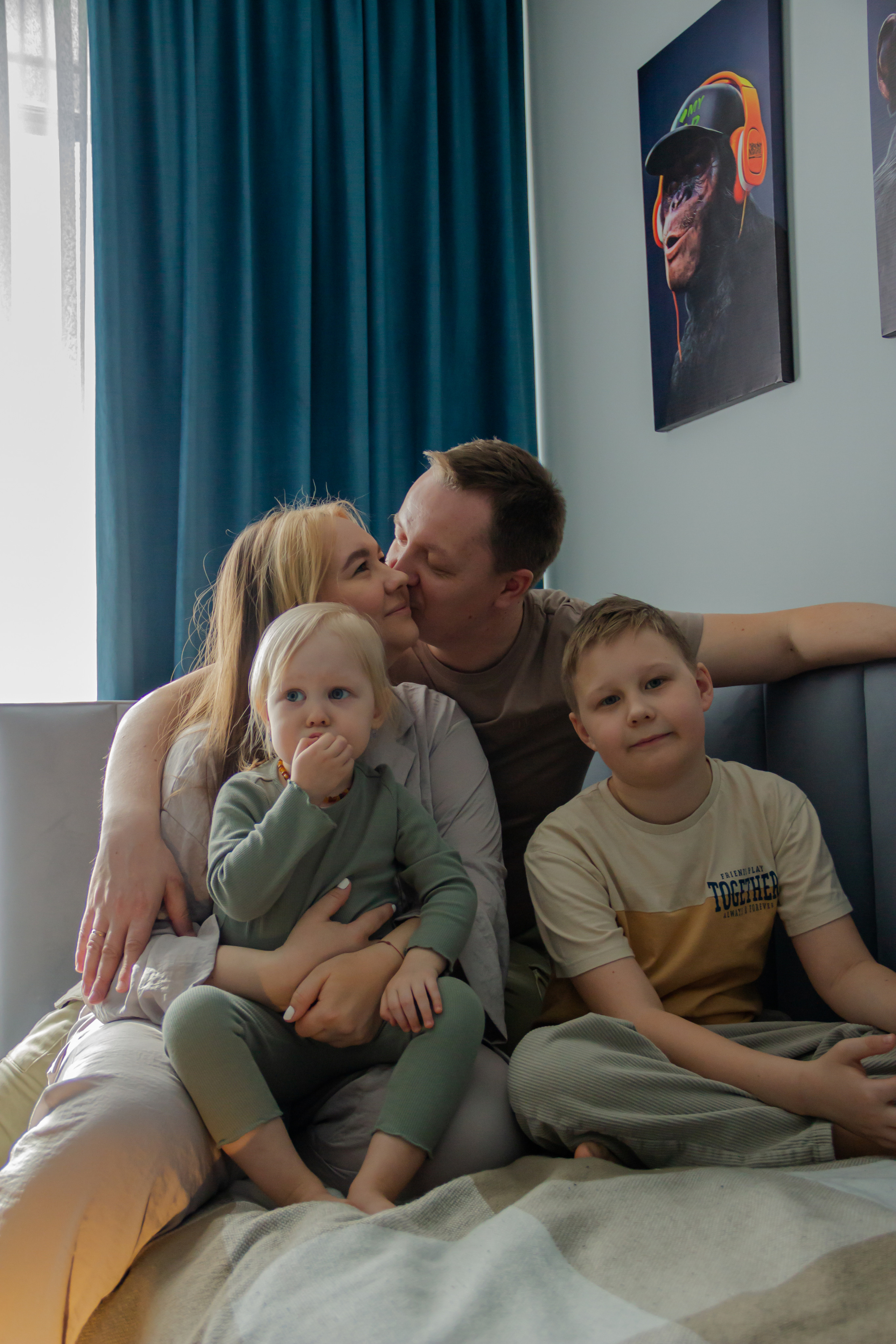 Женя\Эдик\Марк\Оливия