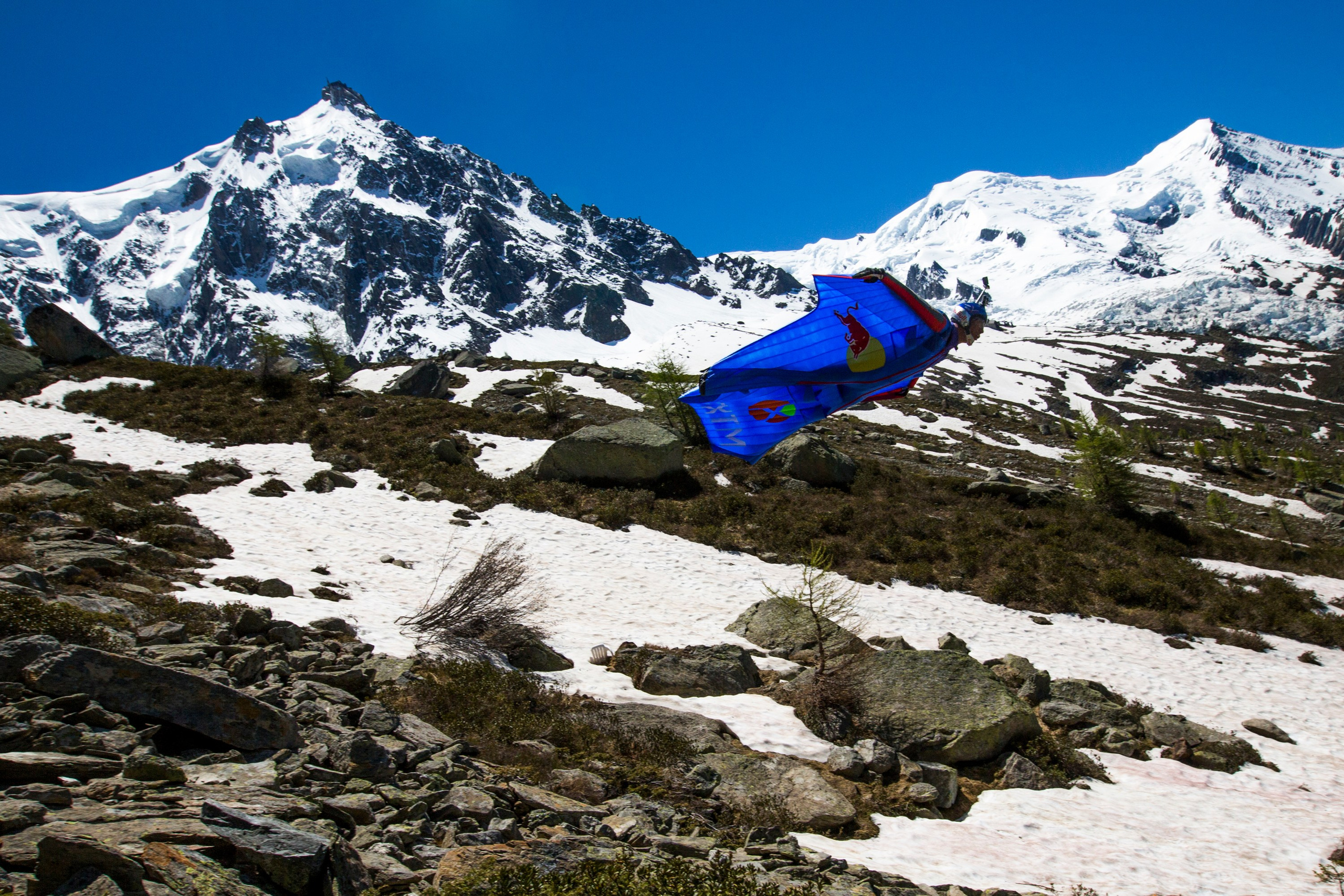 Expeditions BASE. Creative Photographer Denis Klero