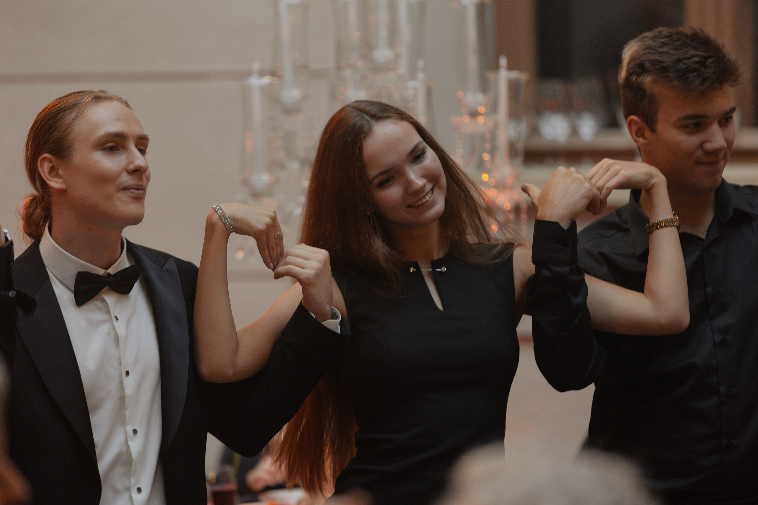 Артем и Анастасия: свадьба с танцами в замке. @dariazphoto свадебный фотограф