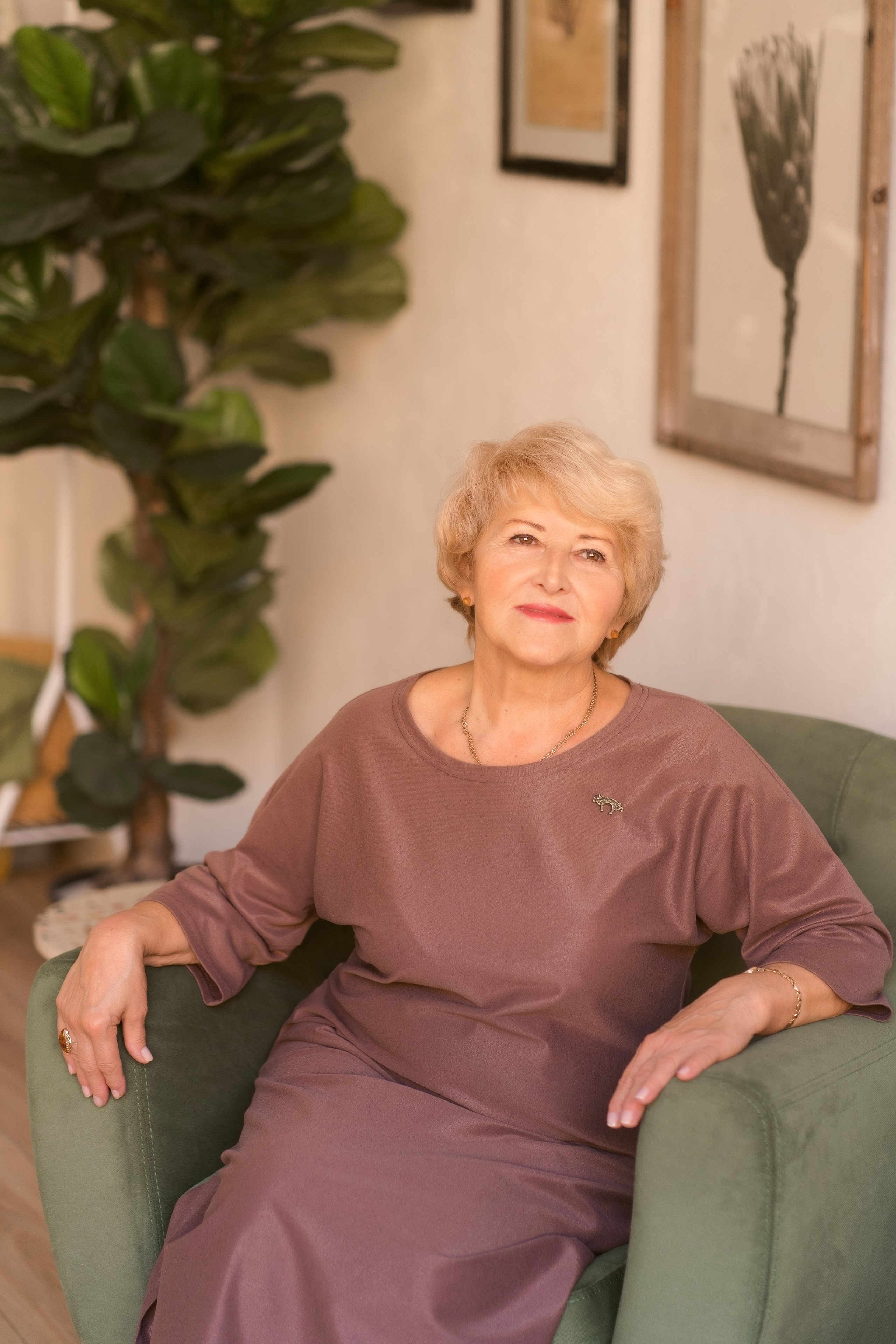 Бабушка и внуки. Nadia Fay