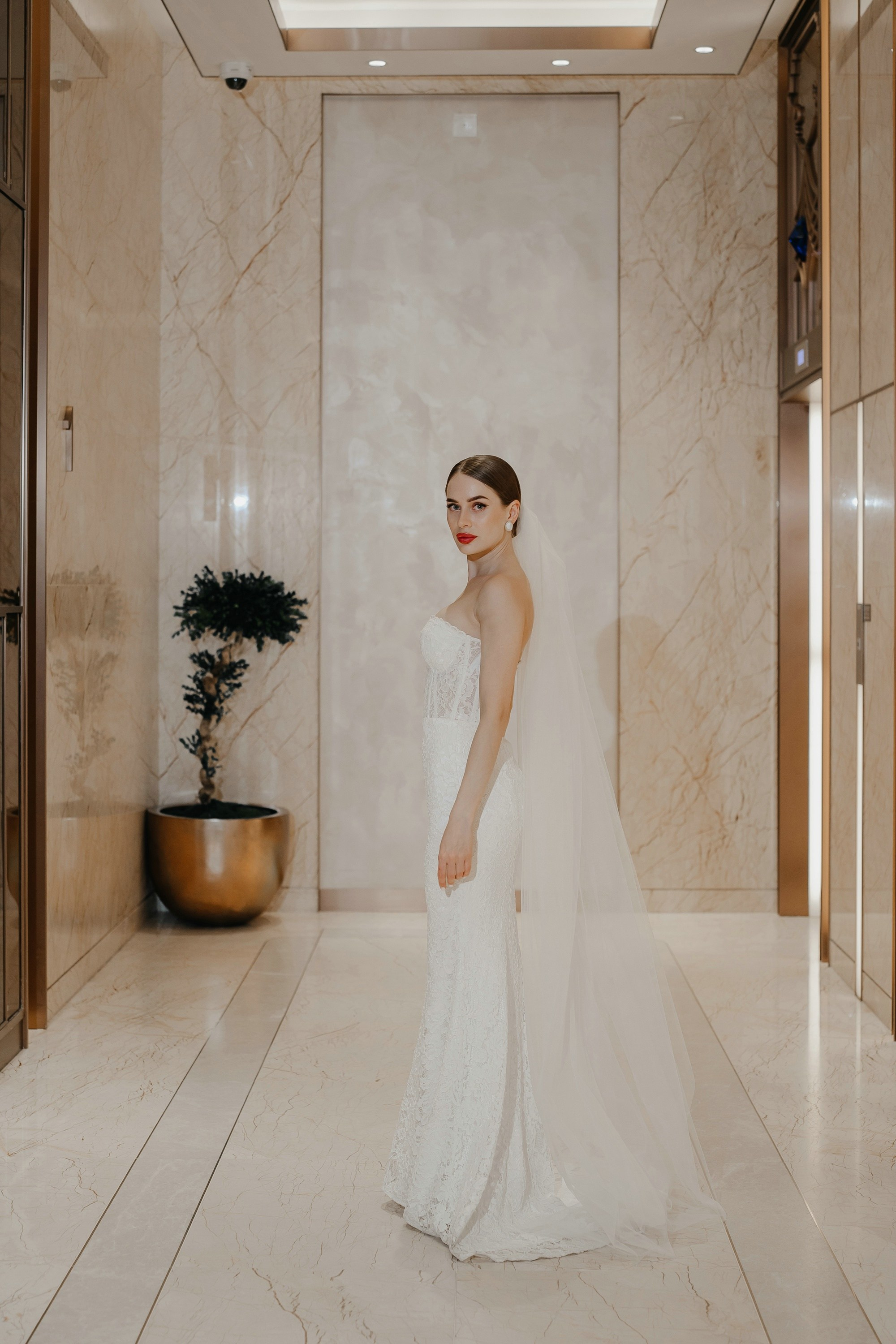 Свадебная фотосессия в Soluxe hotel Moscow. Свадебный и семейный фотограф в Москве Светлана Зоткина